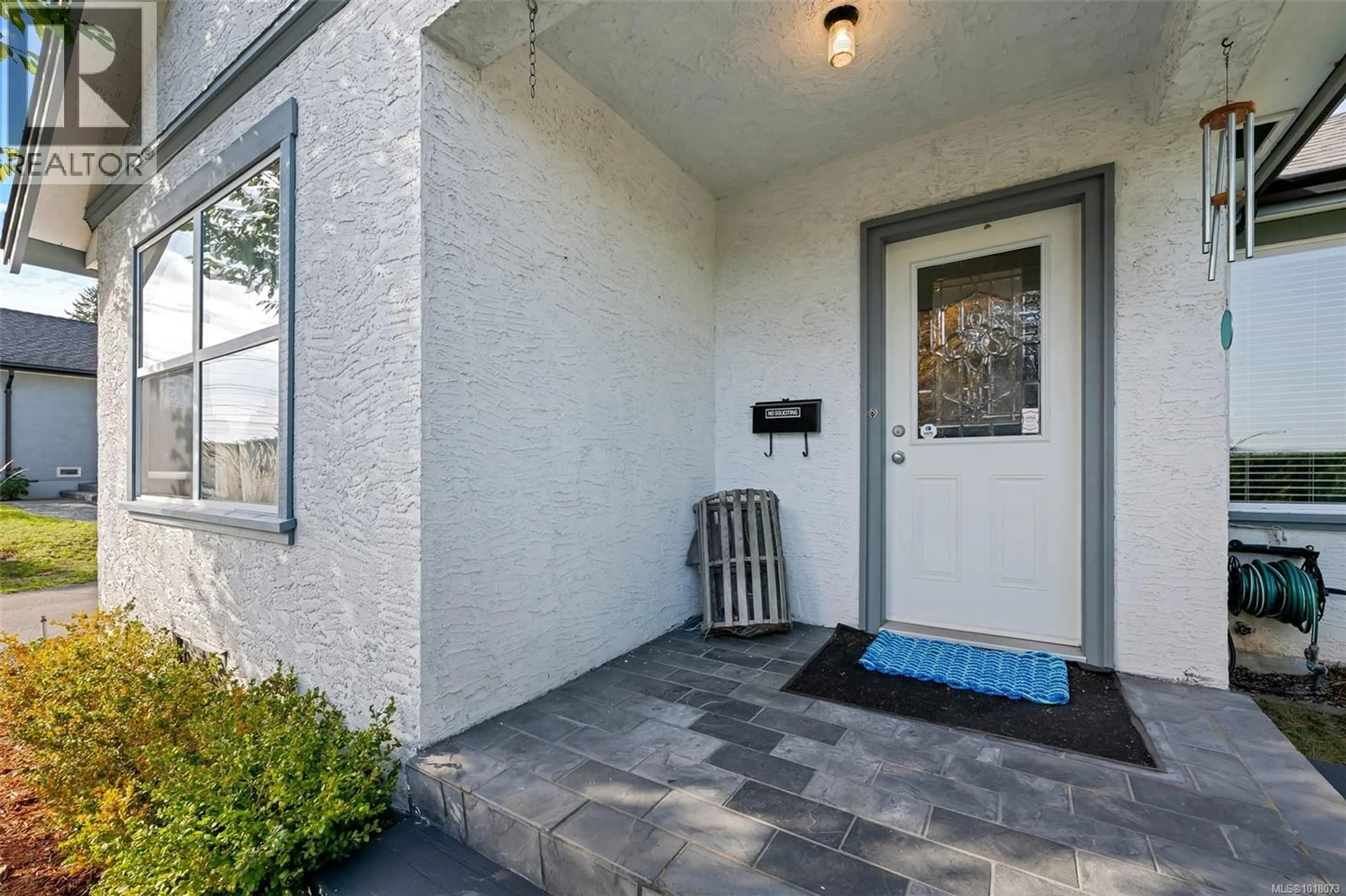 Indoor entryway for 1051 VISTA AVENUE, Duncan British Columbia V9L2C7