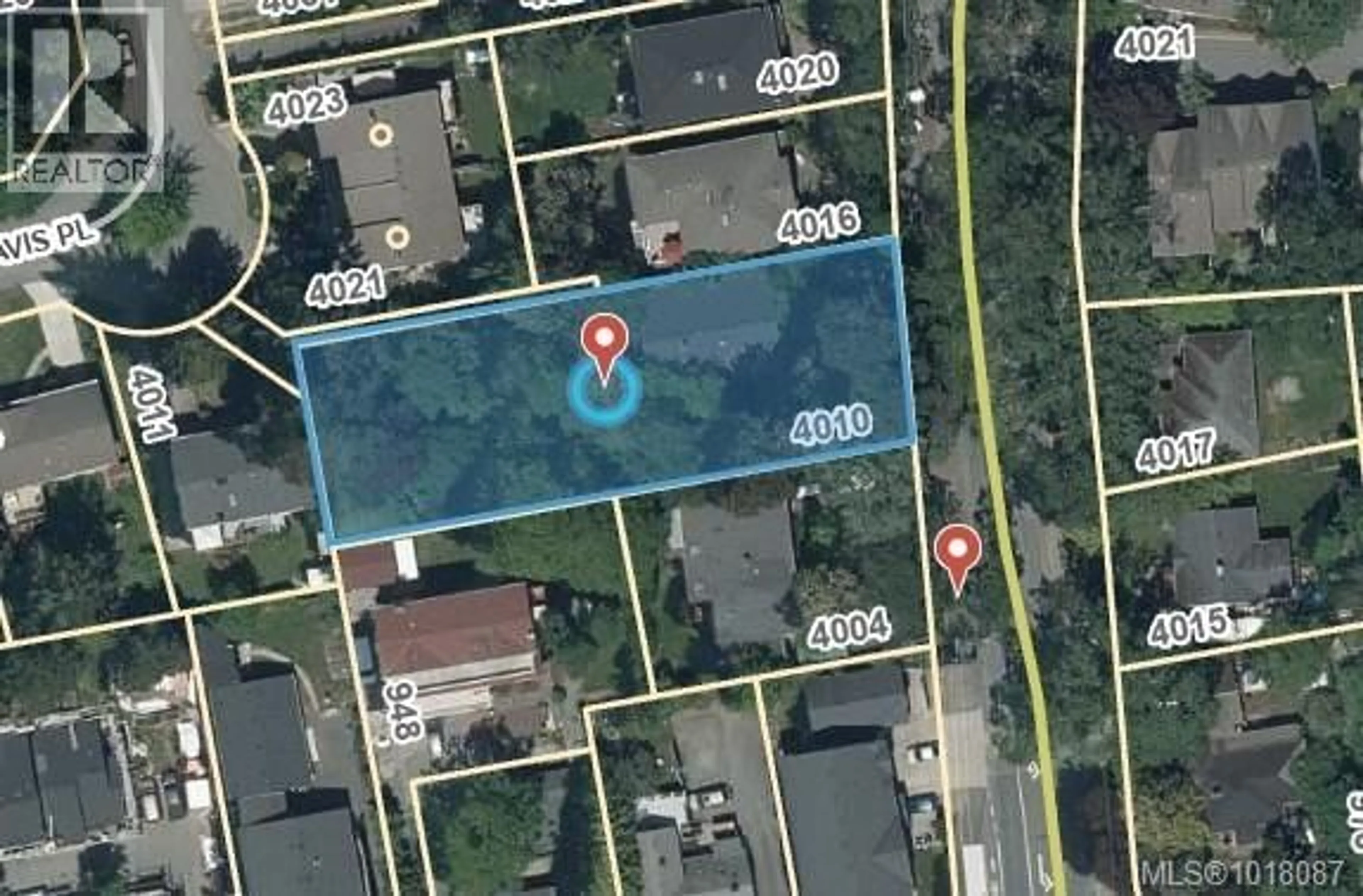 A pic from outside/outdoor area/front of a property/back of a property/a pic from drone, street for 4010 SAANICH ROAD, Saanich British Columbia V8N1X3