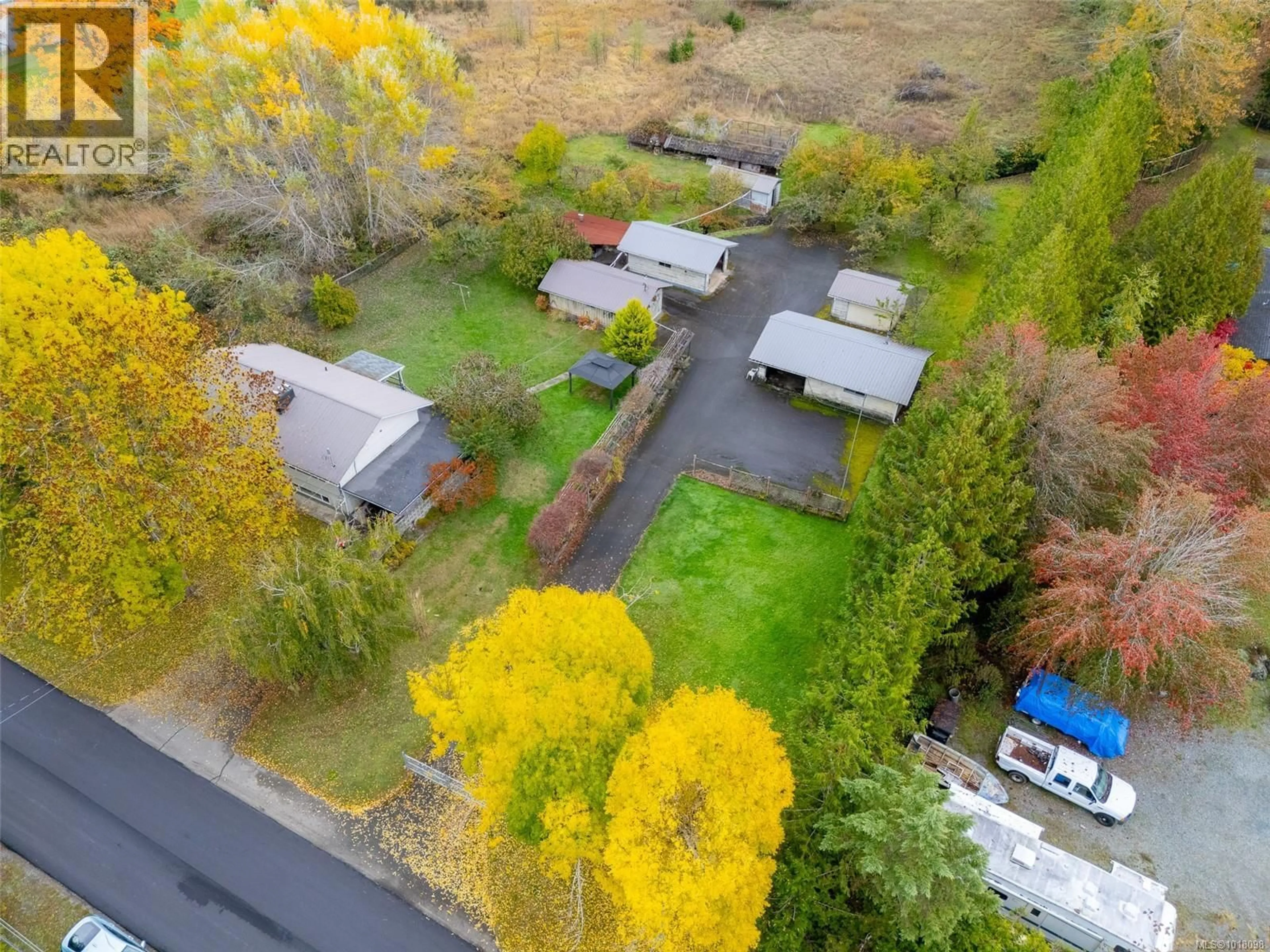 A pic from outside/outdoor area/front of a property/back of a property/a pic from drone, unknown for 6767 CYPRESS BOULEVARD, Port Alberni British Columbia V9Y8T7