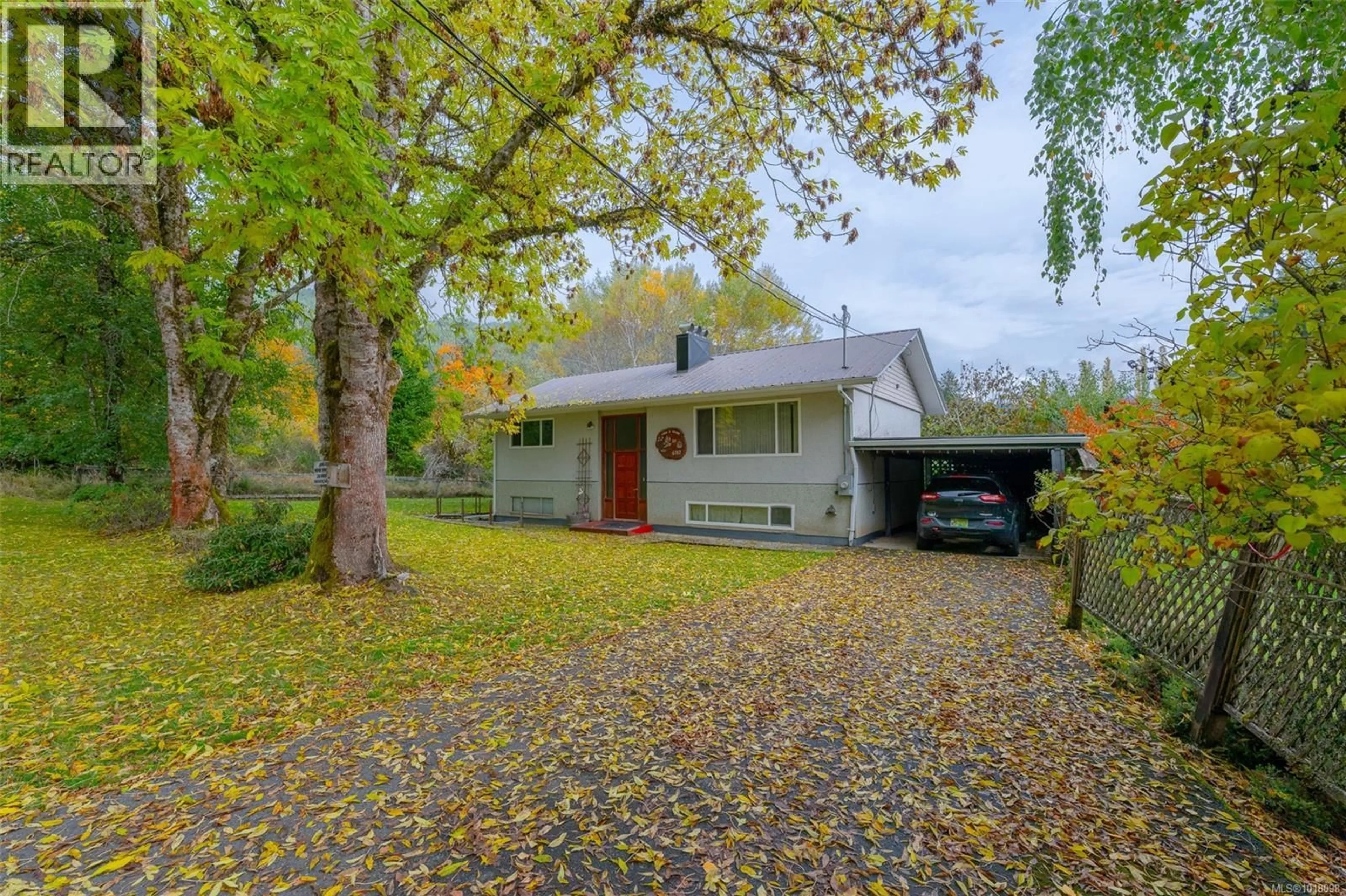 A pic from outside/outdoor area/front of a property/back of a property/a pic from drone, street for 6767 CYPRESS BOULEVARD, Port Alberni British Columbia V9Y8T7