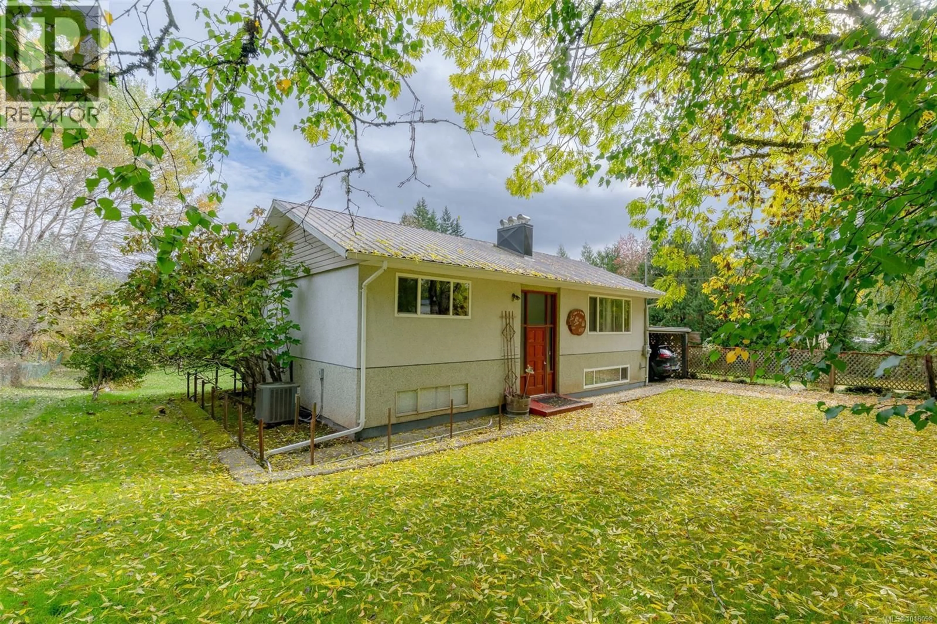 Home with vinyl exterior material, street for 6767 CYPRESS BOULEVARD, Port Alberni British Columbia V9Y8T7