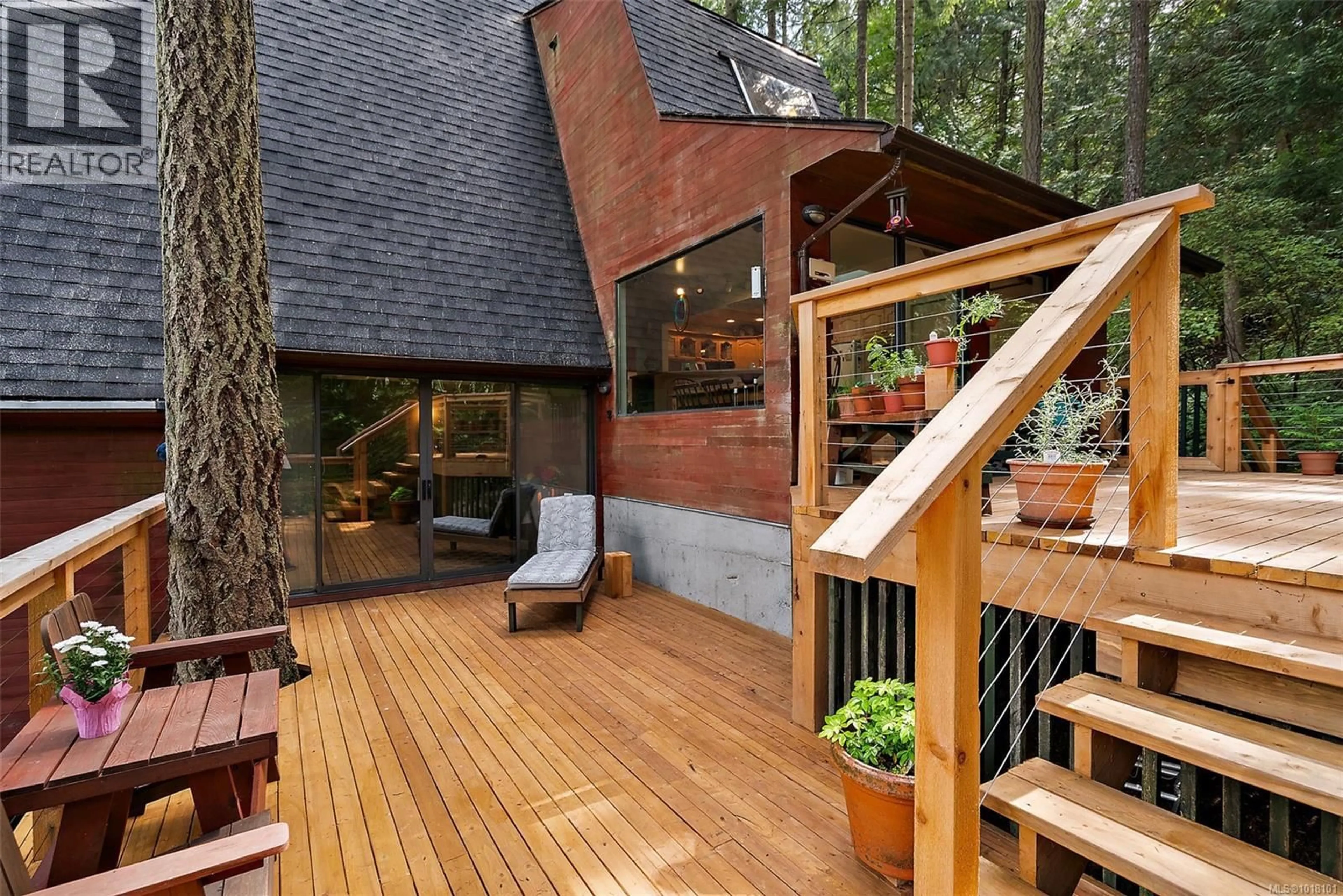 Patio, forest/trees view for 1465 LANDS END ROAD, North Saanich British Columbia V8L5K1