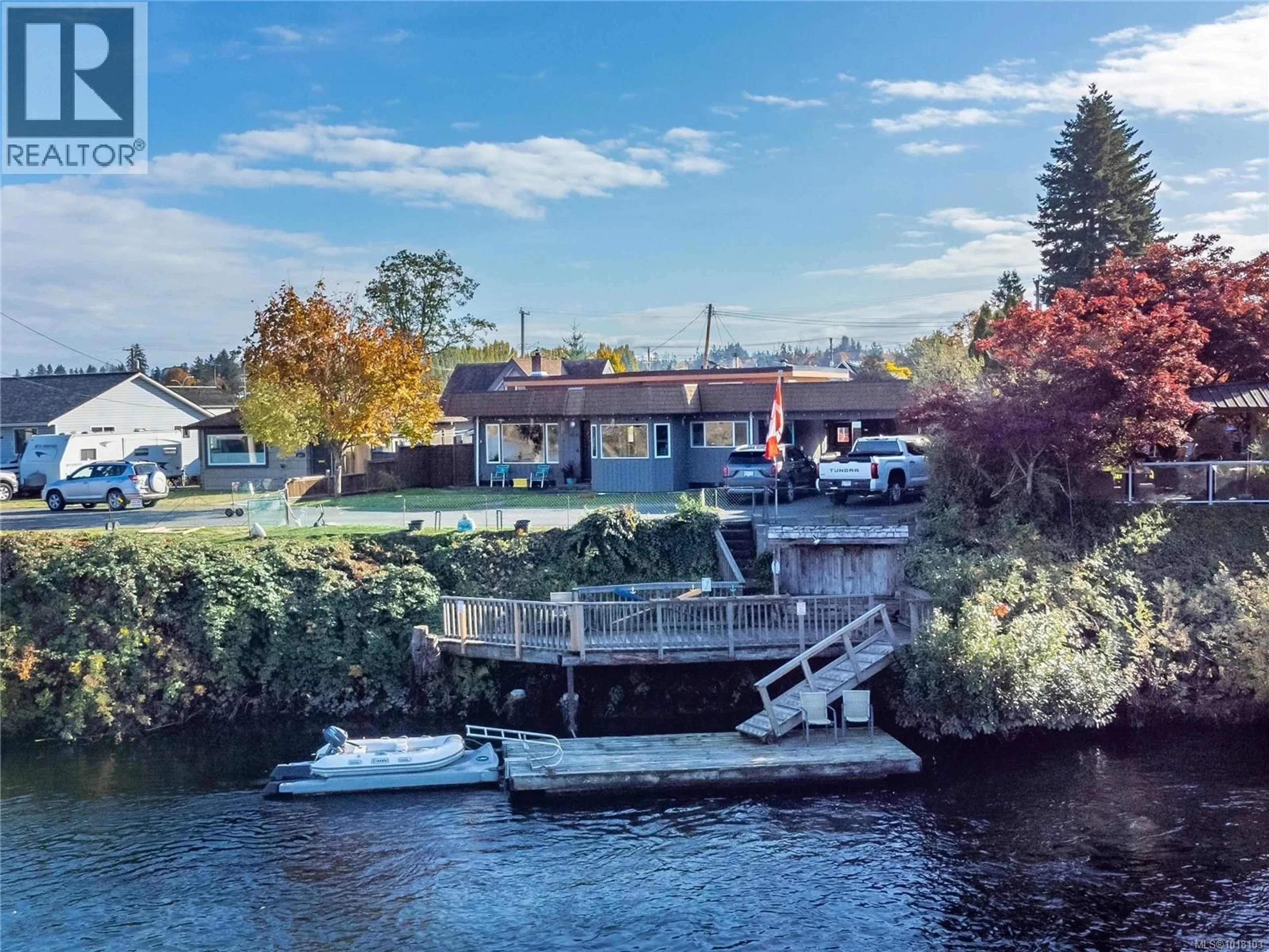 A pic from outside/outdoor area/front of a property/back of a property/a pic from drone, water/lake/river/ocean view for 1631 20TH AVENUE, Campbell River British Columbia V9W4N1