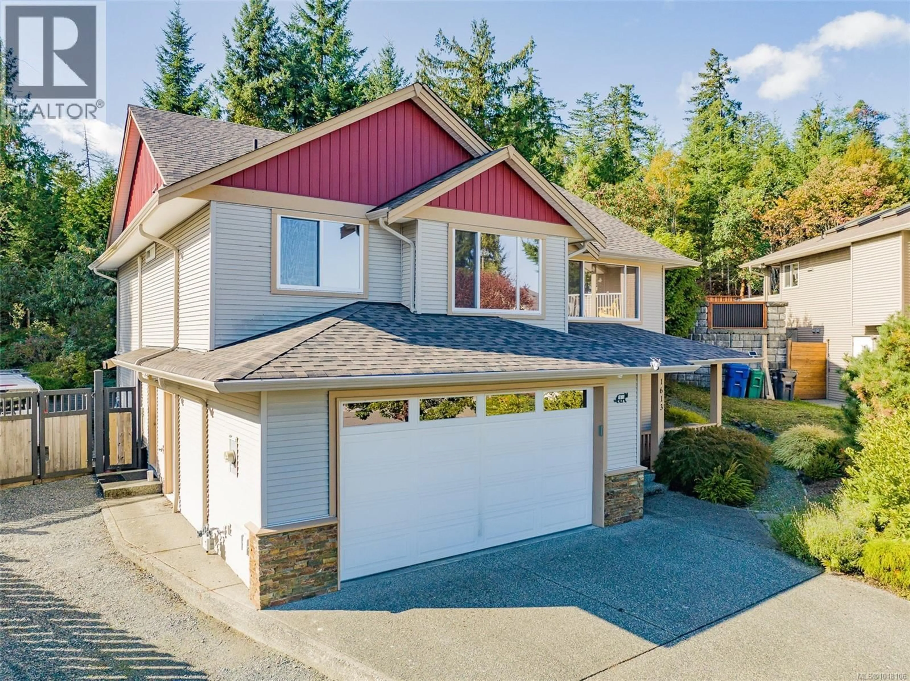 Home with vinyl exterior material, street for 1613 BLACKSTONE PLACE, Nanaimo British Columbia V9X1X7