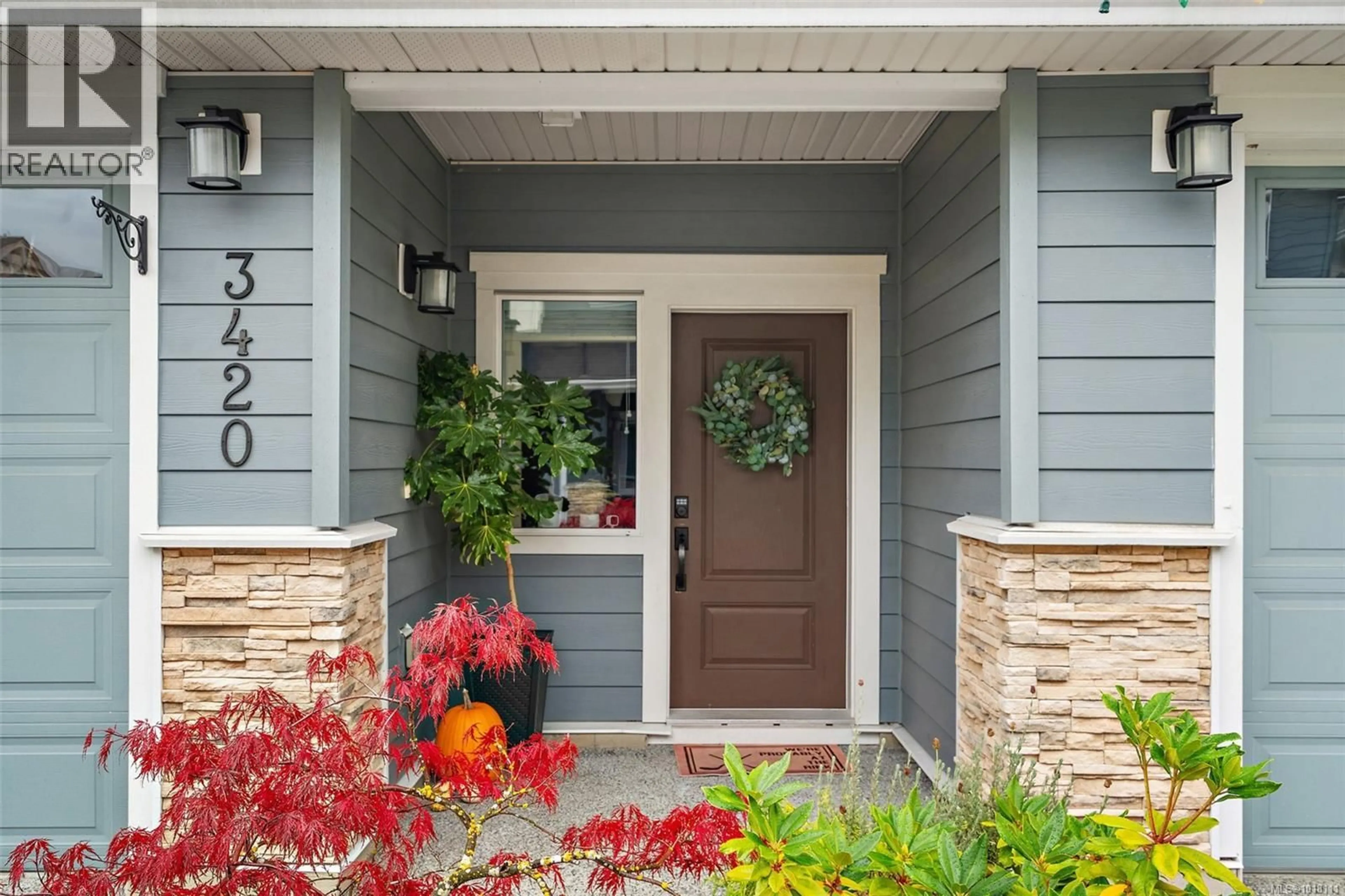 Indoor entryway for 3420 FUJI COURT, Langford British Columbia V9C0H8