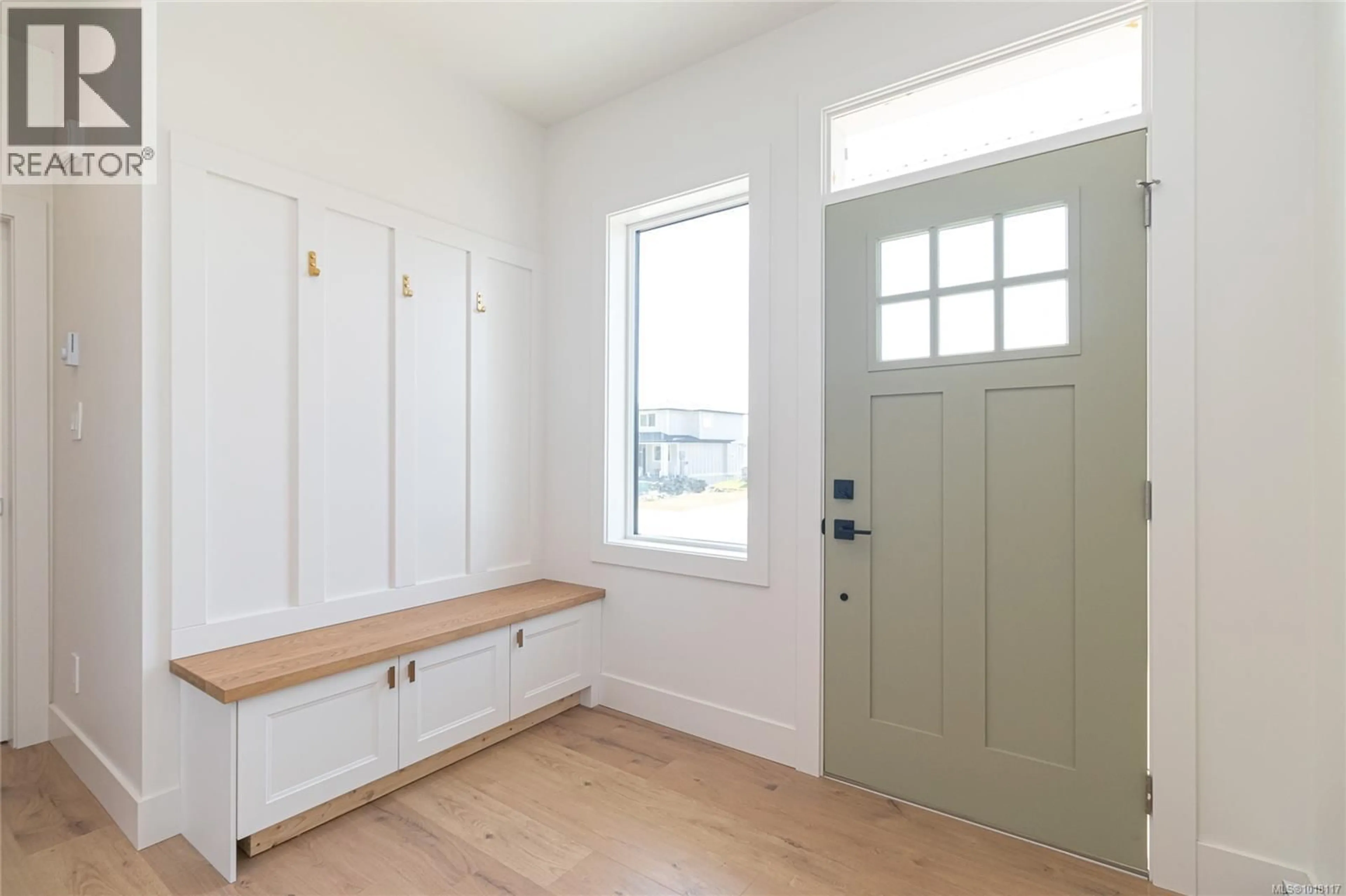 Indoor entryway for 2580 NICKSON WAY, Sooke British Columbia V9Z1P8