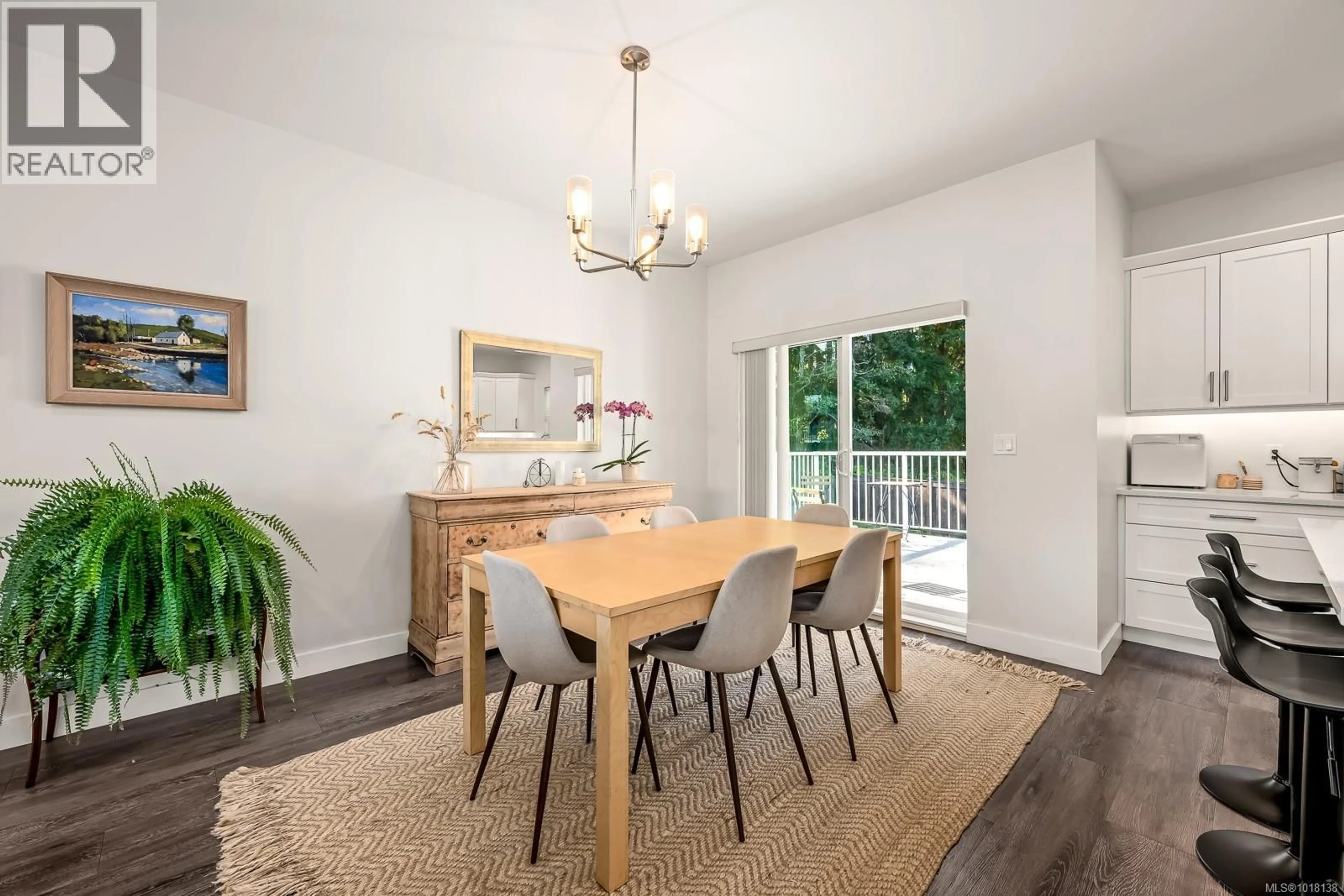 Dining room, wood/laminate floor for 2397 BROOKFIELD DRIVE, Courtenay British Columbia V9N0E6