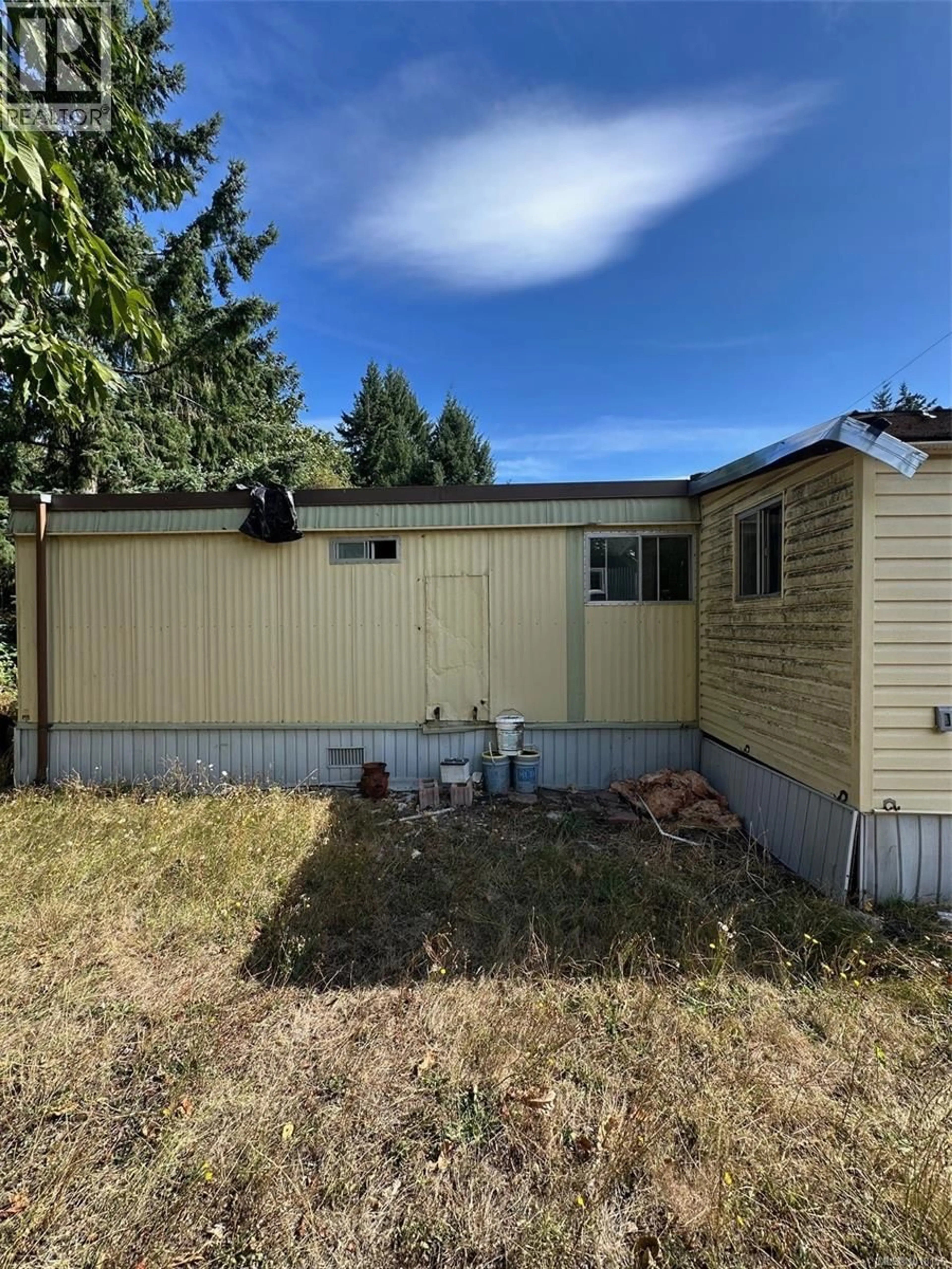 Shed for 70 - 971 DOUGLAS AVENUE, Nanaimo British Columbia V9R6C1