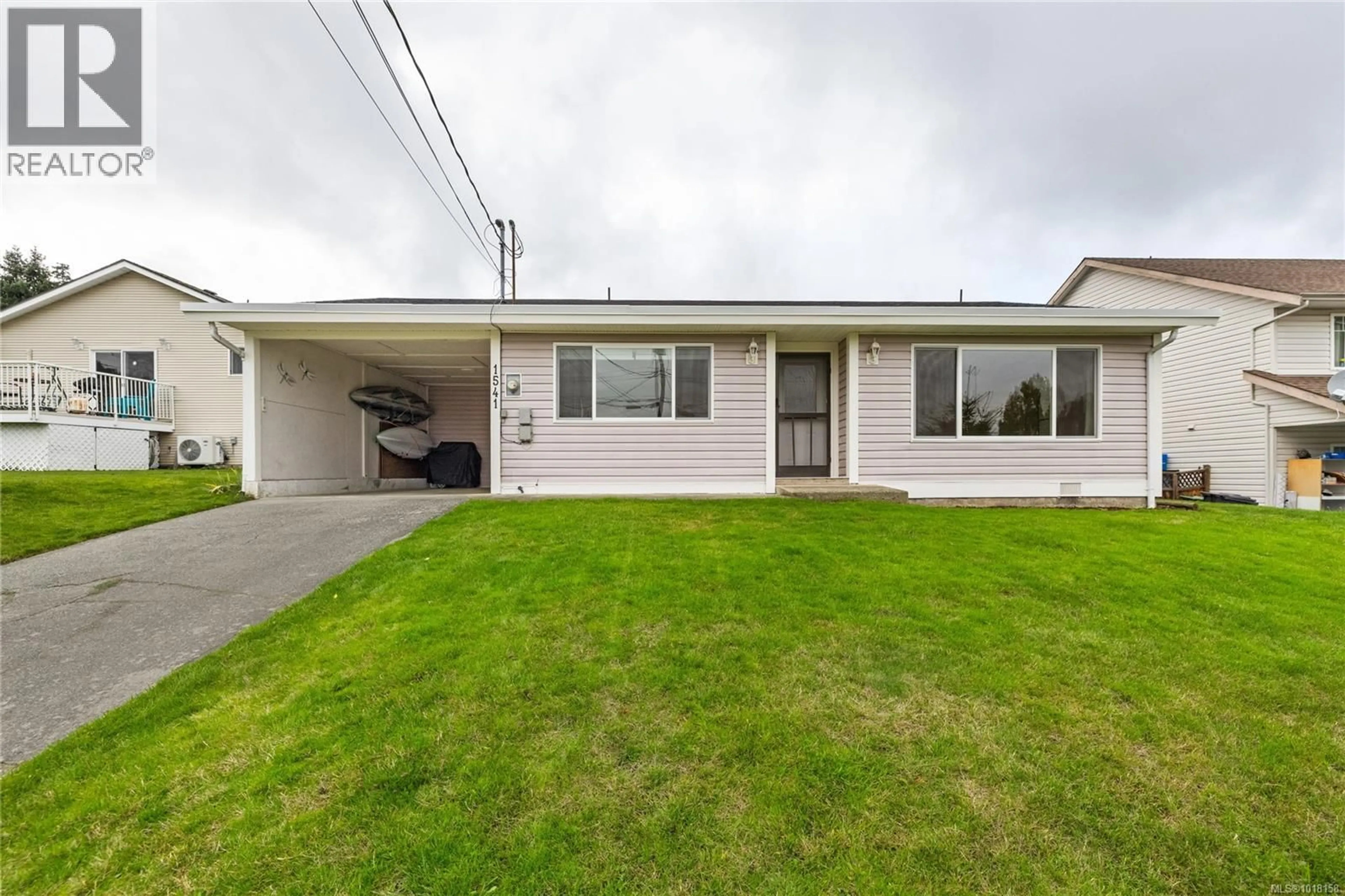 Home with vinyl exterior material, street for 1541 MORGAN STREET, Crofton British Columbia V0R1R0