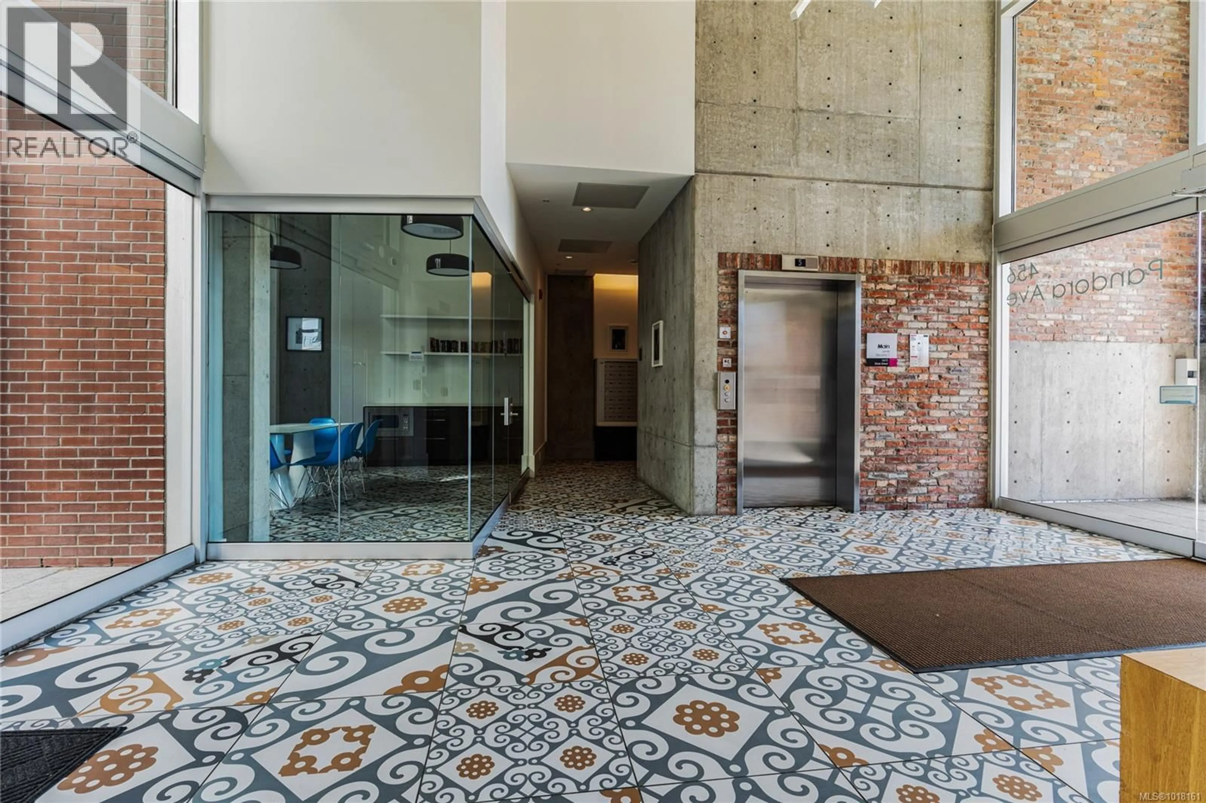 Indoor foyer for 211 - 456 PANDORA AVENUE, Victoria British Columbia V8W0E3