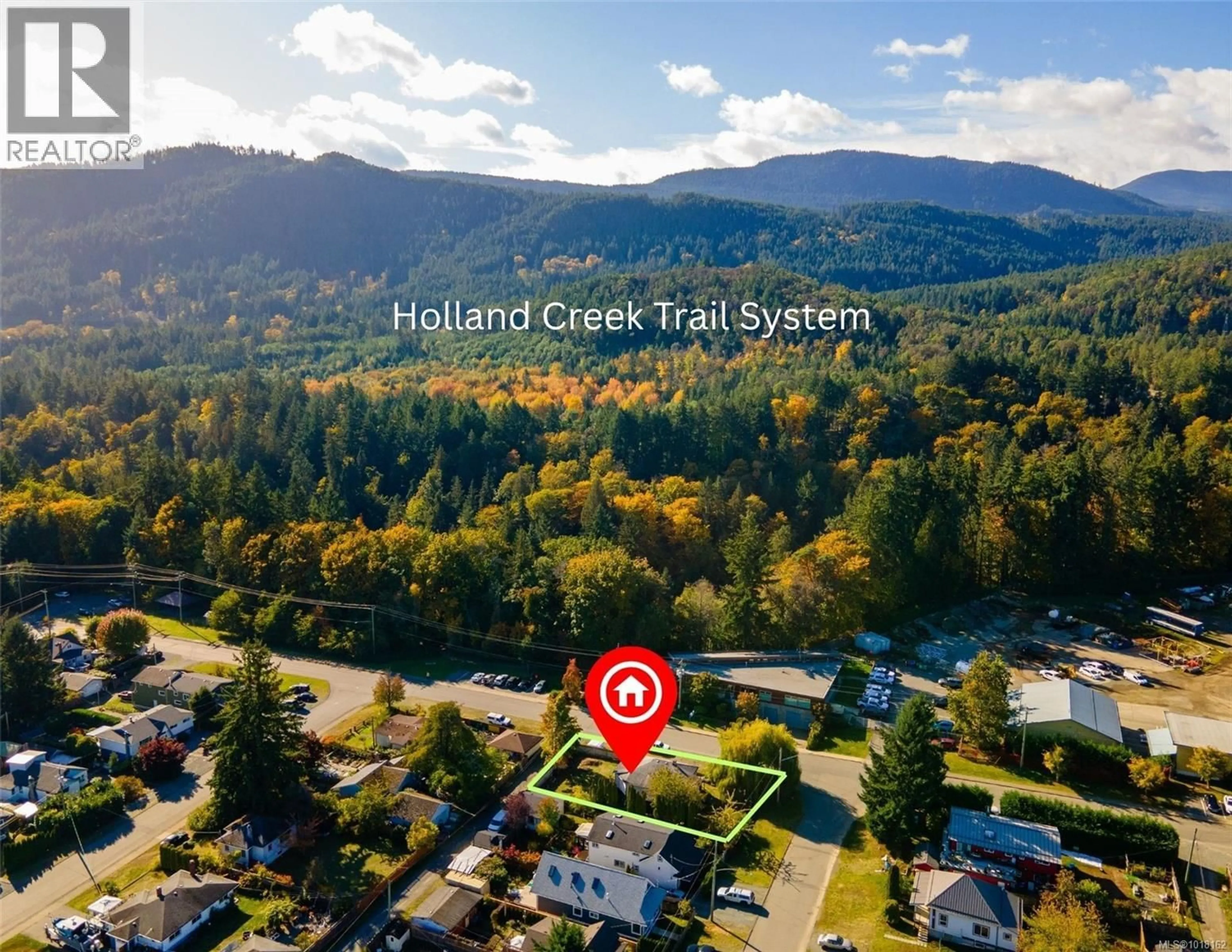 A pic from outside/outdoor area/front of a property/back of a property/a pic from drone, unknown for 533 BADEN POWELL STREET, Ladysmith British Columbia V9G1T4