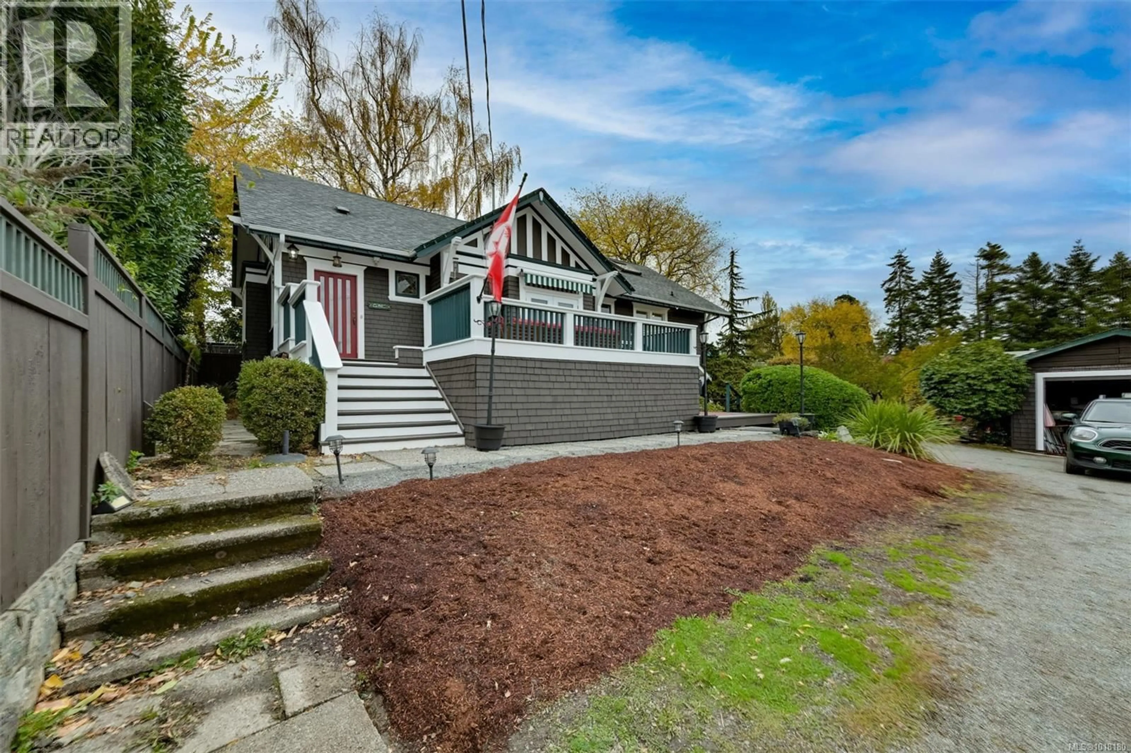 Home with vinyl exterior material, street for 3291 CEDAR HILL ROAD, Saanich British Columbia V8P3Y5