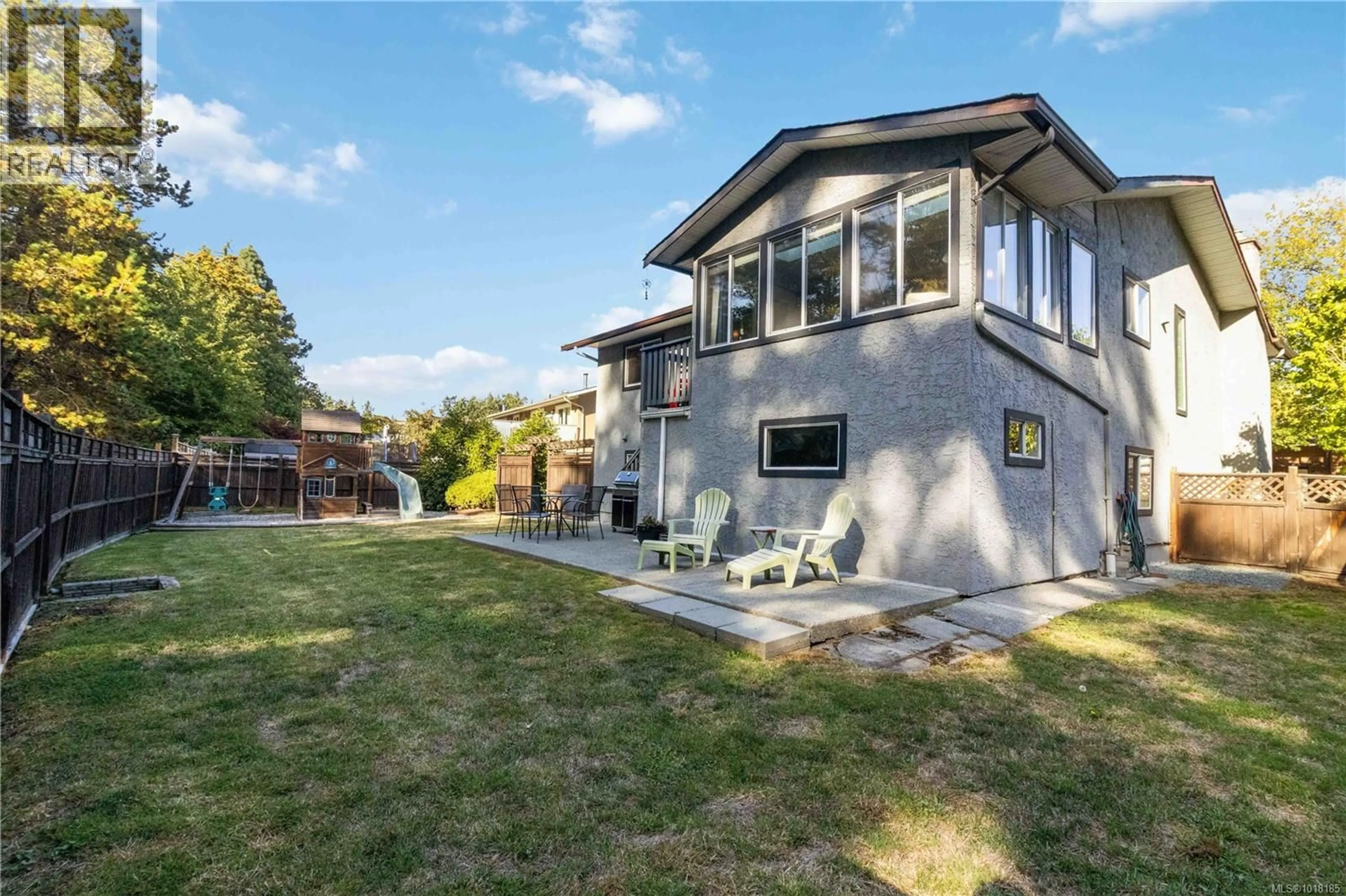 Unknown for 4254 EASTRIDGE CRESCENT, Saanich British Columbia V8Z6B6