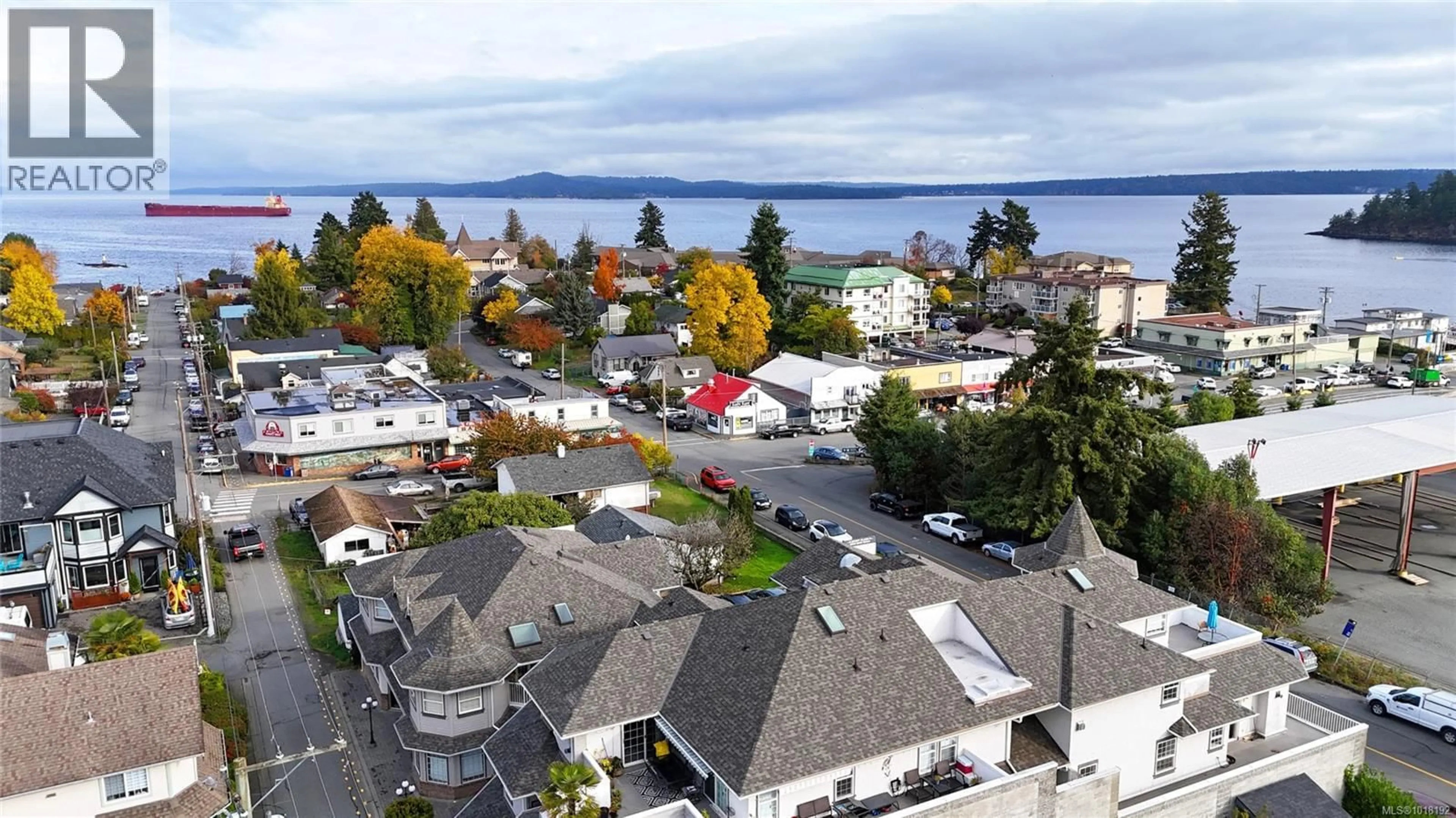 A pic from outside/outdoor area/front of a property/back of a property/a pic from drone, unknown for 202 - 9844 CROFT STREET, Chemainus British Columbia V0R1K0
