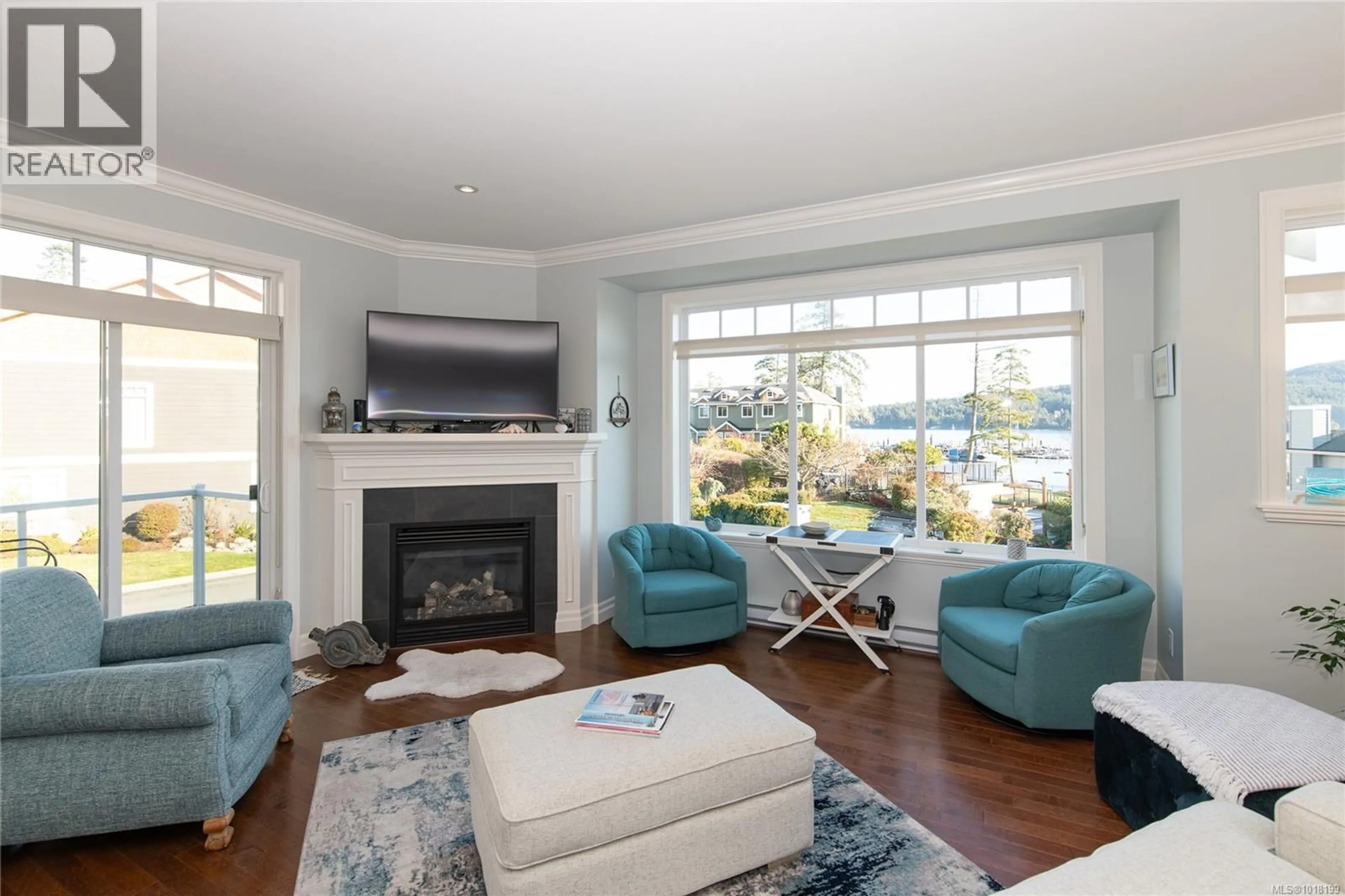 Living room with furniture, unknown for 10 - 6995 NORDIN ROAD, Sooke British Columbia V9Z1L4