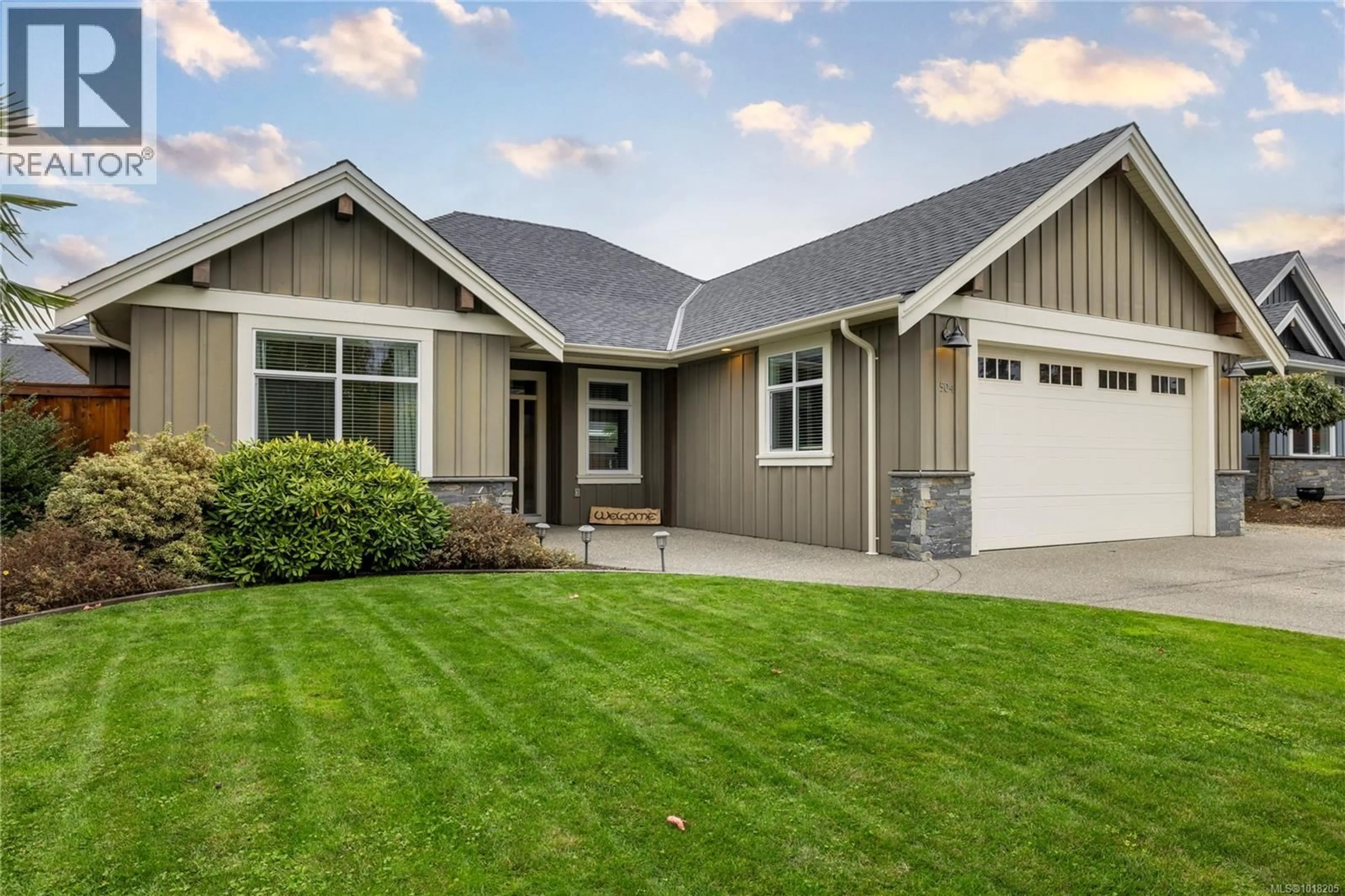 Home with vinyl exterior material, street for 504 RIDGEFIELD DRIVE, Parksville British Columbia V9P0E2