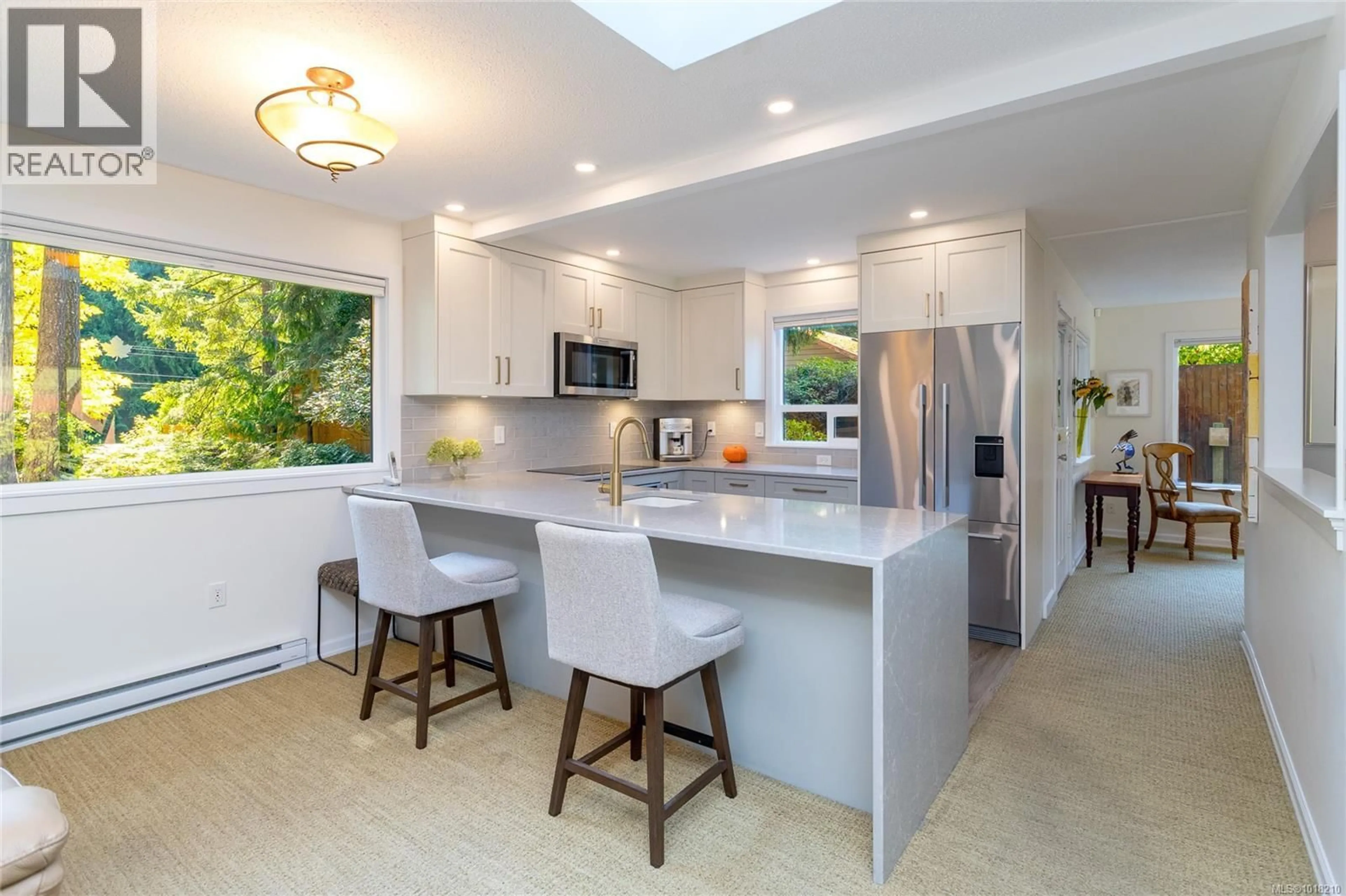 Open concept kitchen, ceramic/tile floor for 1215 BRAITHWAITE DRIVE, Cobble Hill British Columbia V8H0G3
