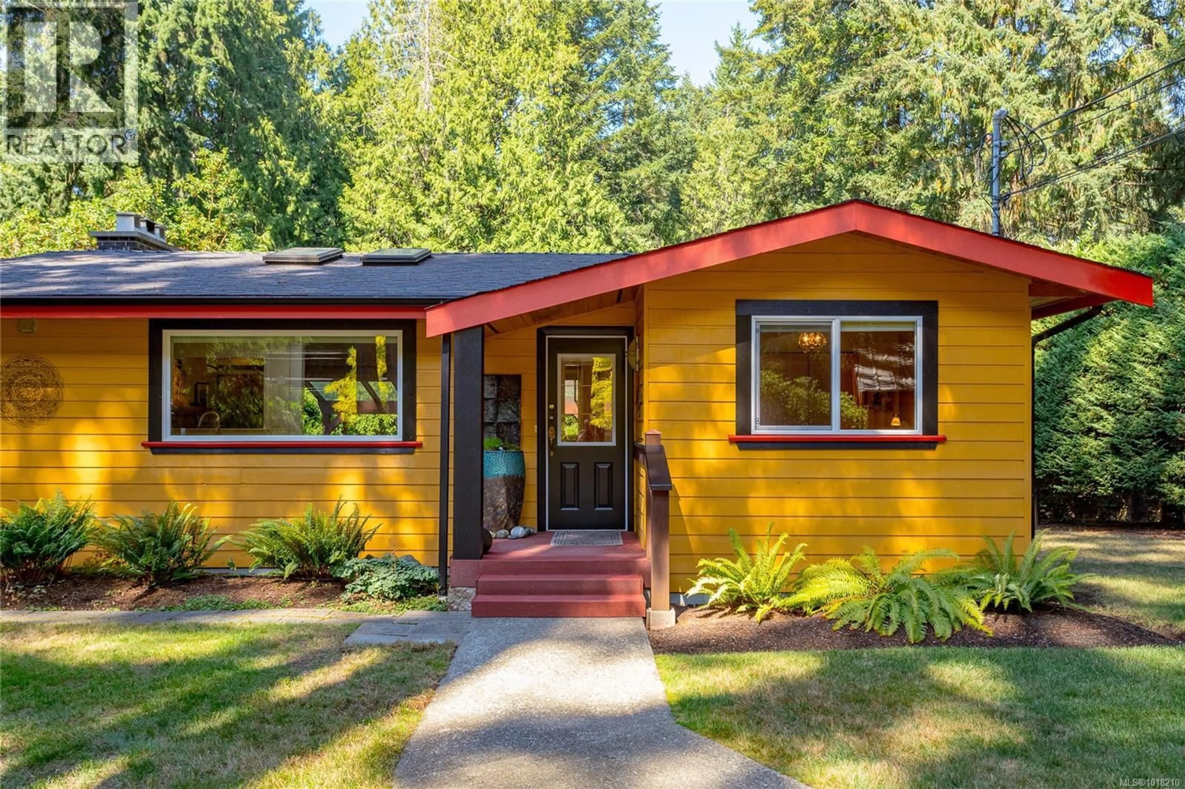 Home with vinyl exterior material, street for 1215 BRAITHWAITE DRIVE, Cobble Hill British Columbia V8H0G3