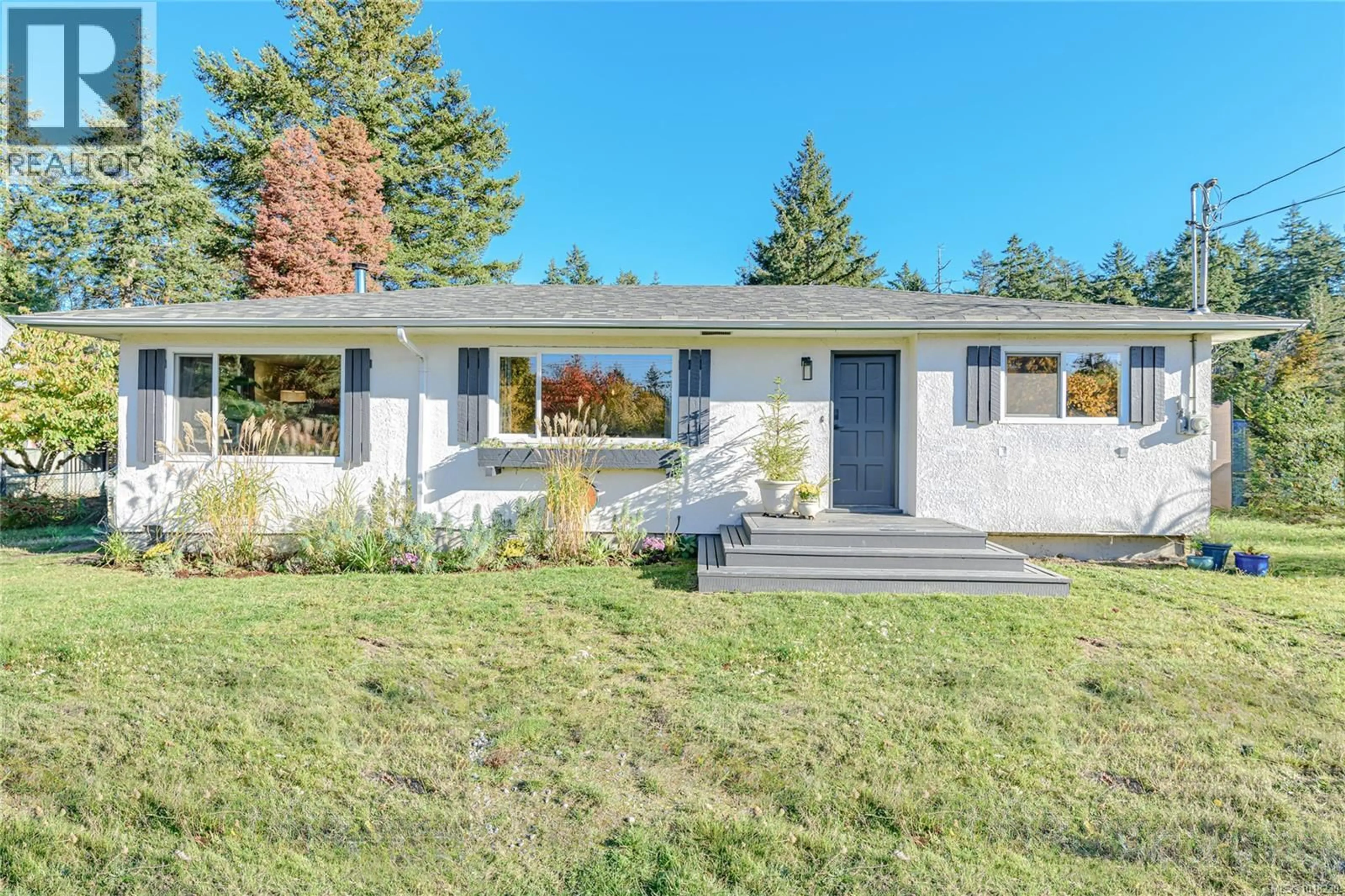 Home with vinyl exterior material, street for 273 MALIVIEW DRIVE, Salt Spring British Columbia V8K1B1