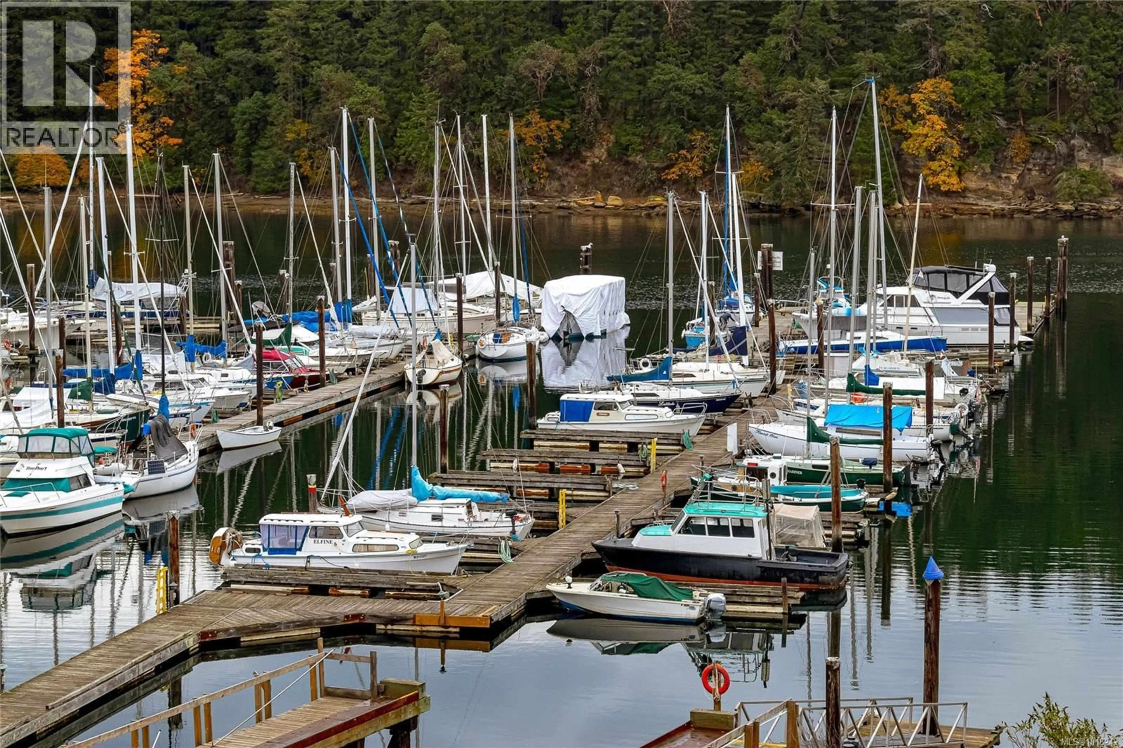 Patio, water/lake/river/ocean view for 401 - 1250 STEWART AVENUE, Nanaimo British Columbia V9S4C9