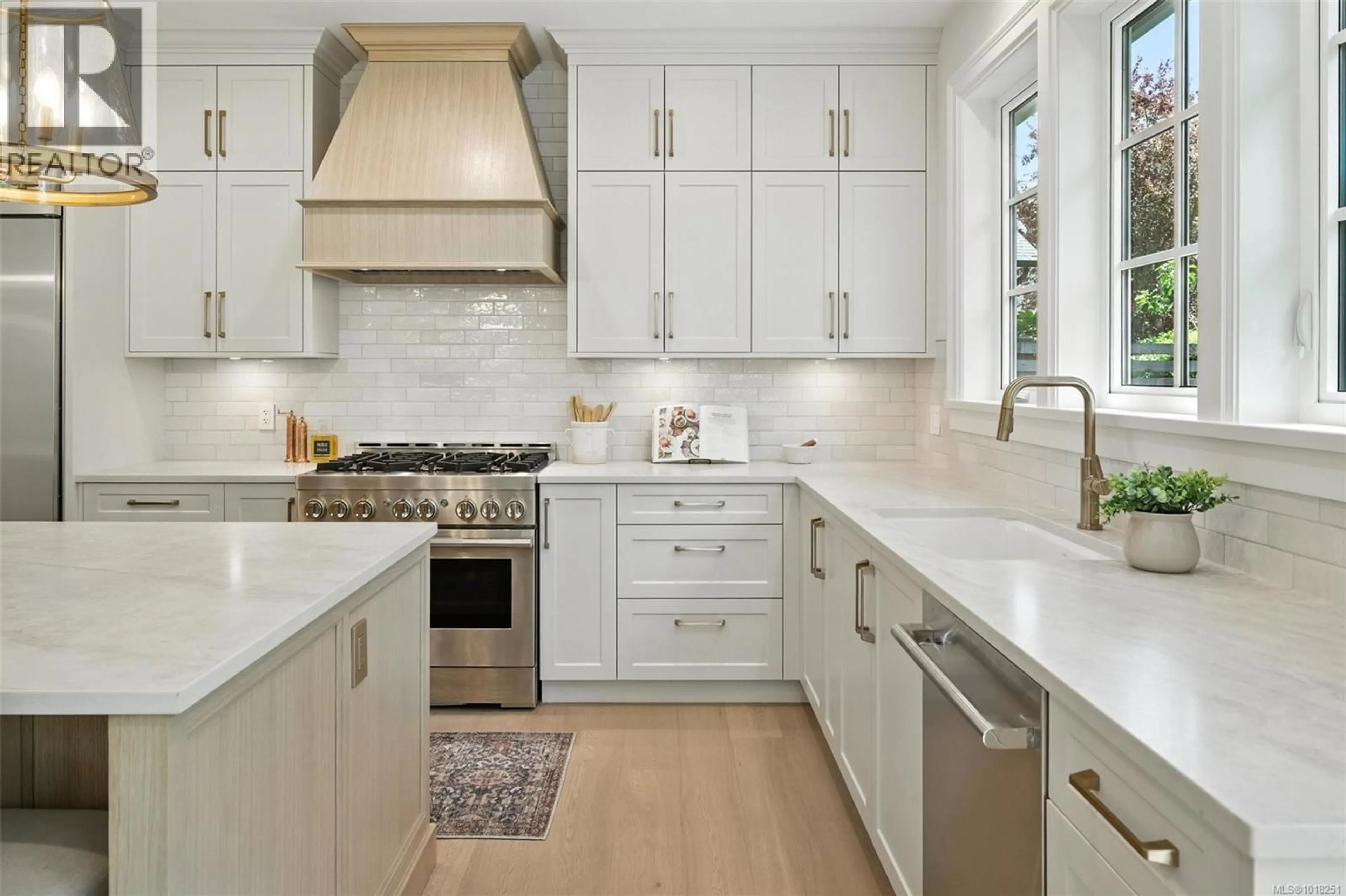 Contemporary kitchen, ceramic/tile floor for 2377 ZELA STREET, Oak Bay British Columbia V8S2X1