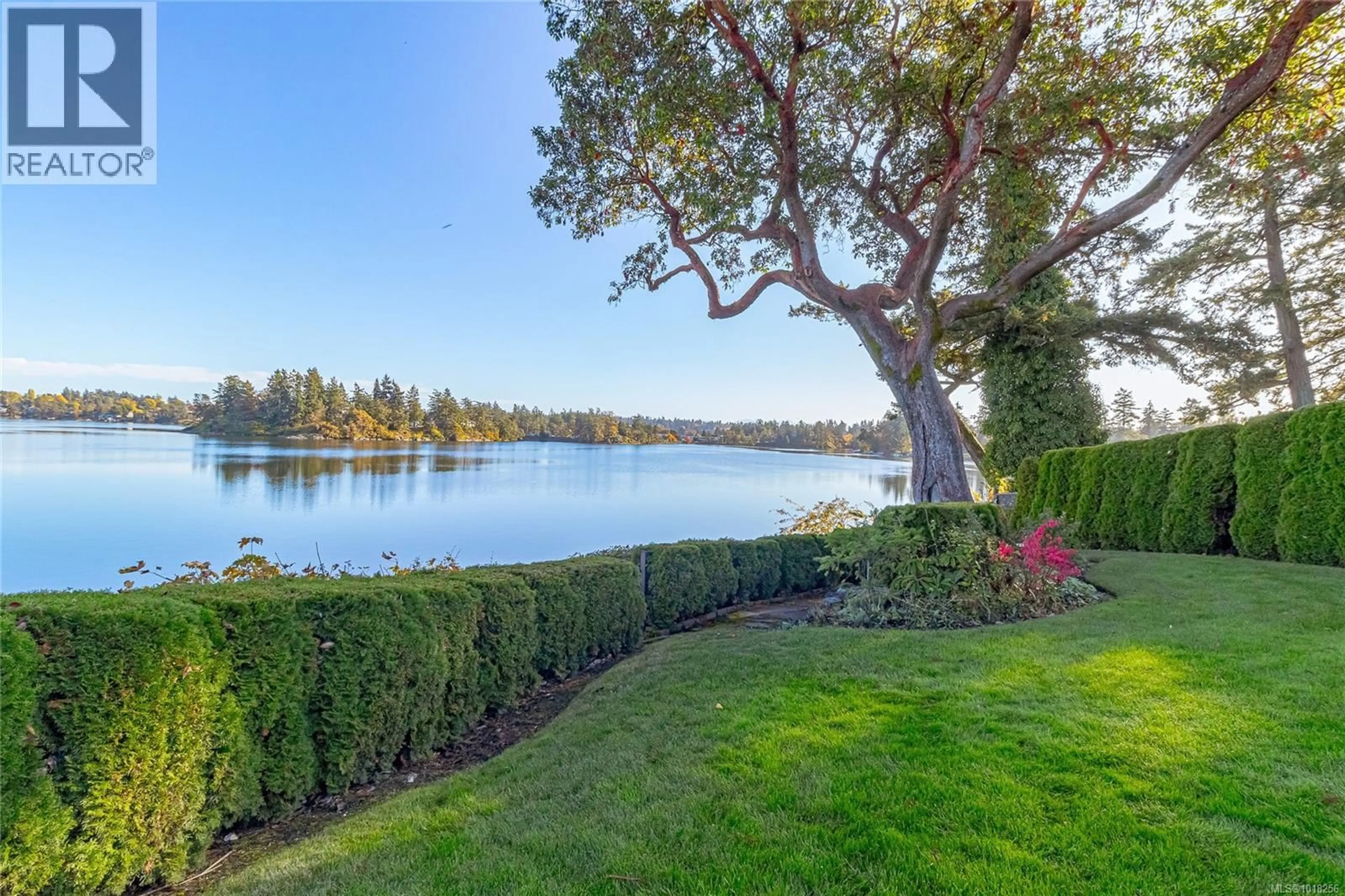 Patio, water/lake/river/ocean view for A - 128 ST. GILES STREET, View Royal British Columbia V8Z5E5