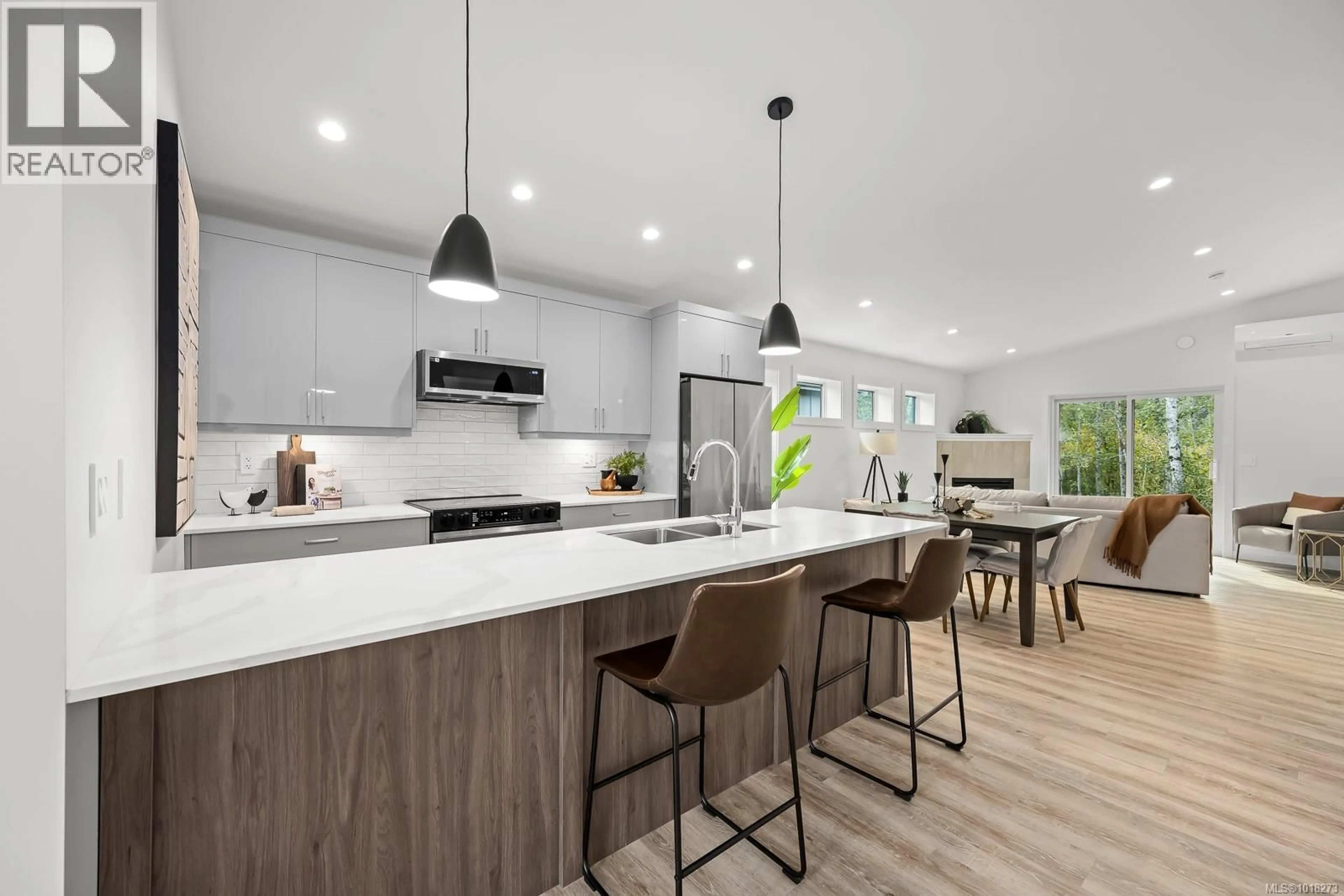 Open concept kitchen, ceramic/tile floor for 47 - 3025 ROYSTON ROAD, Cumberland British Columbia V0R1S0