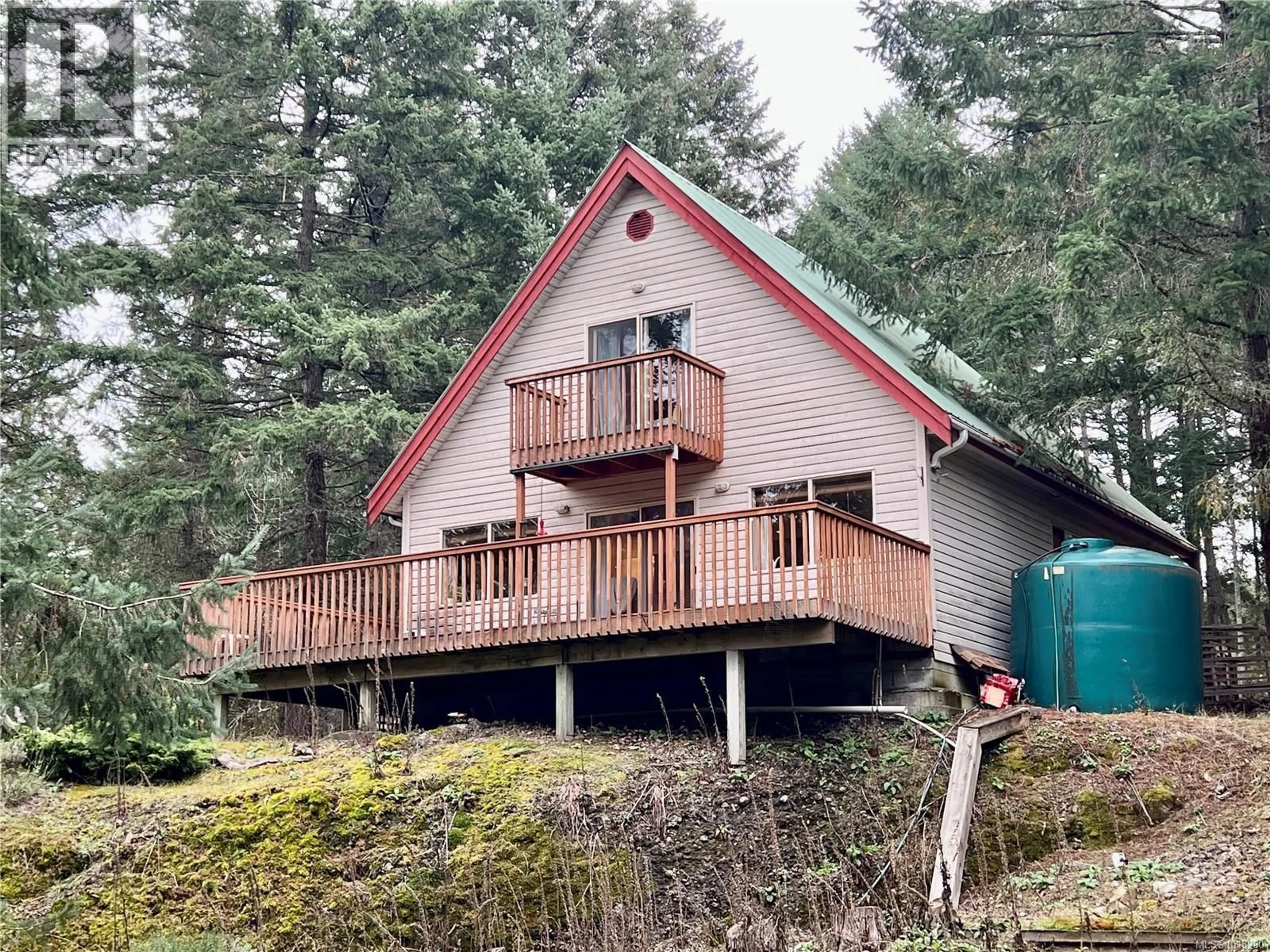 A pic from outside/outdoor area/front of a property/back of a property/a pic from drone, unknown for 702 CHARTER ROAD, Mayne Island British Columbia V0N2J1