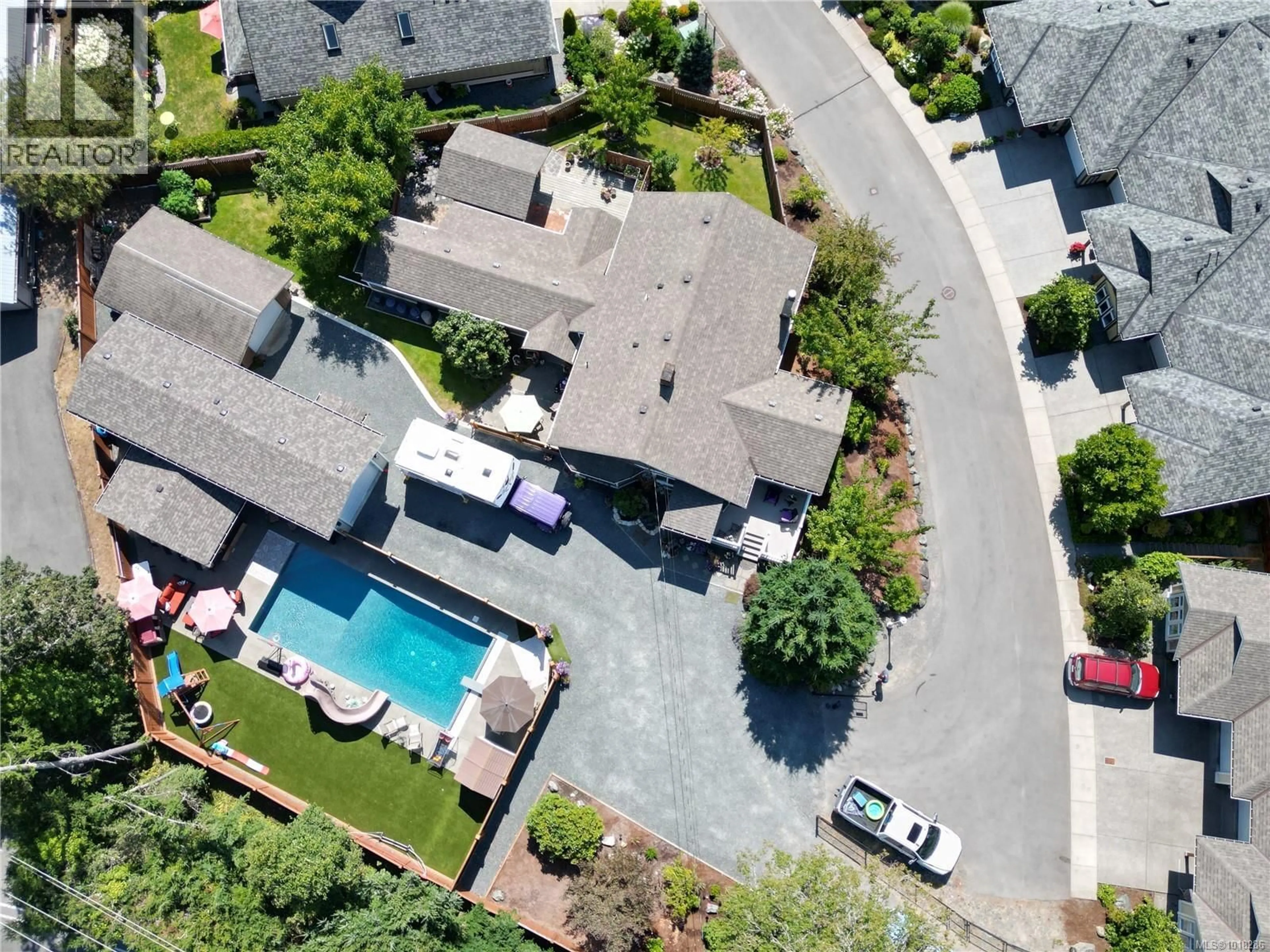 A pic from outside/outdoor area/front of a property/back of a property/a pic from drone, street for 1988 MAPLE BAY ROAD, Duncan British Columbia V9L5M3