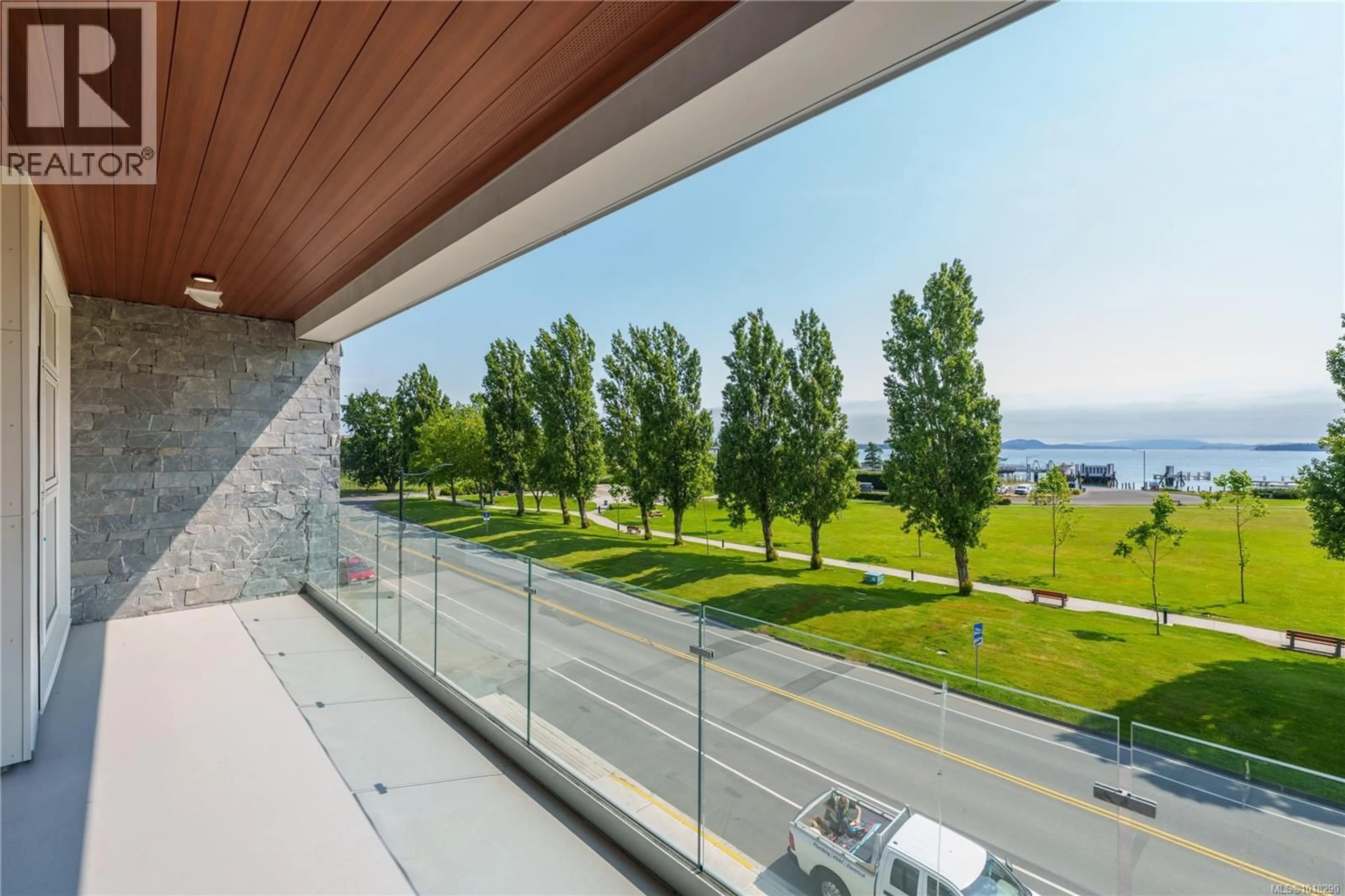 Unknown for 302 - 9570 FIFTH STREET, Sidney British Columbia V8L2W5