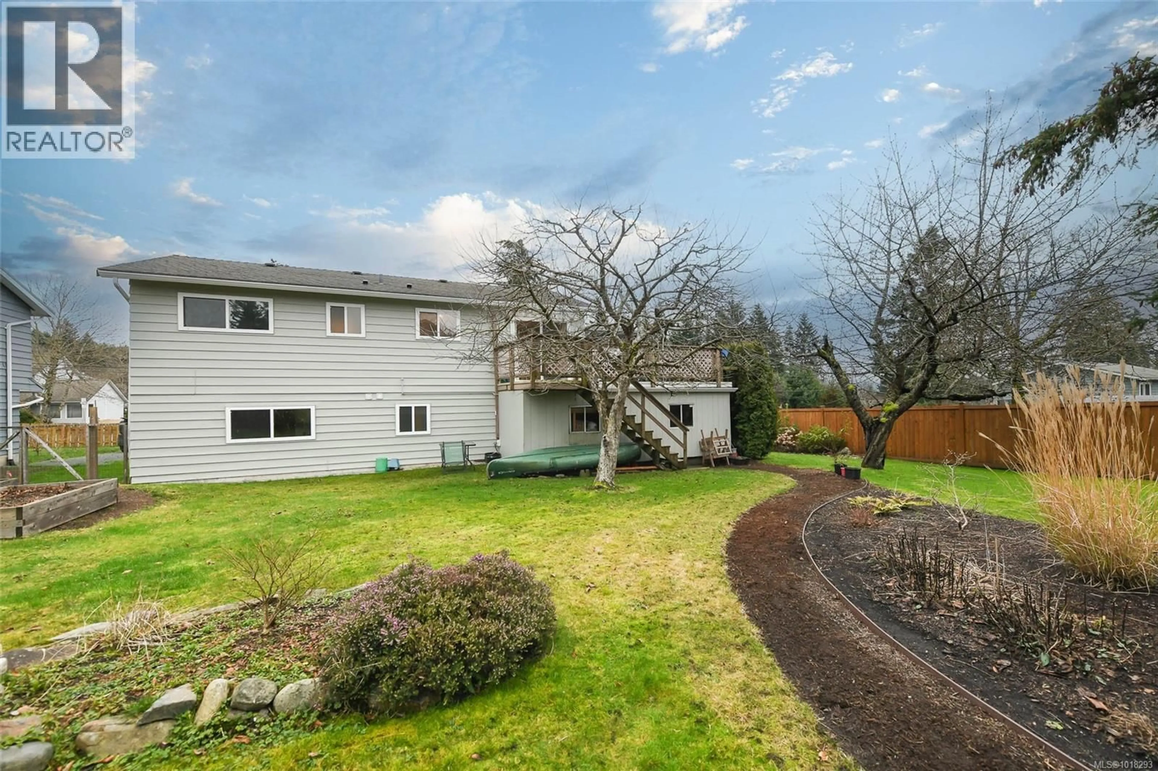 A pic from outside/outdoor area/front of a property/back of a property/a pic from drone, unknown for 1710 DINGWALL ROAD, Courtenay British Columbia V9N3S9