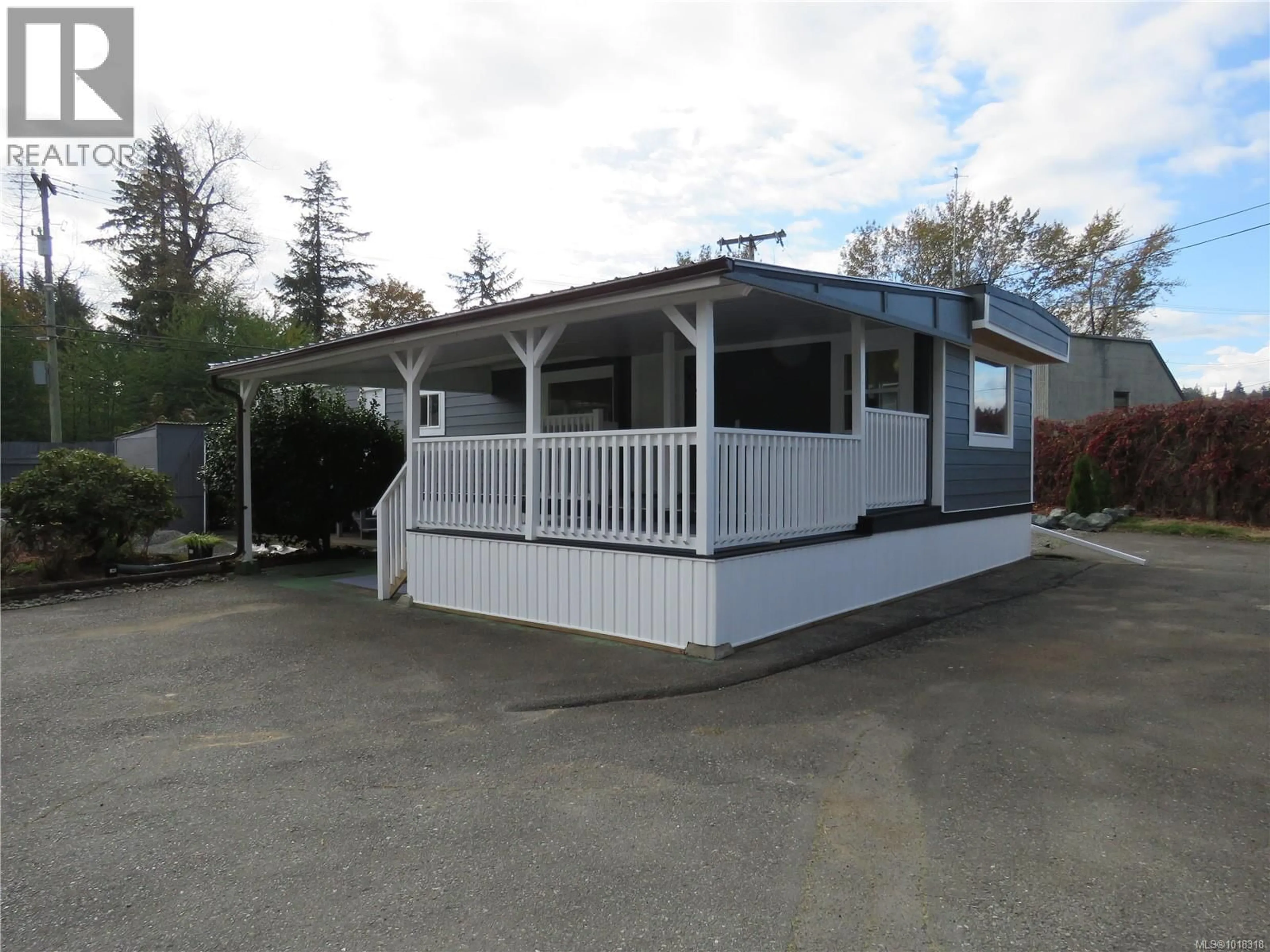 Home with vinyl exterior material, street for 201 - 2885 BOYS ROAD, Duncan British Columbia V9L4Y9