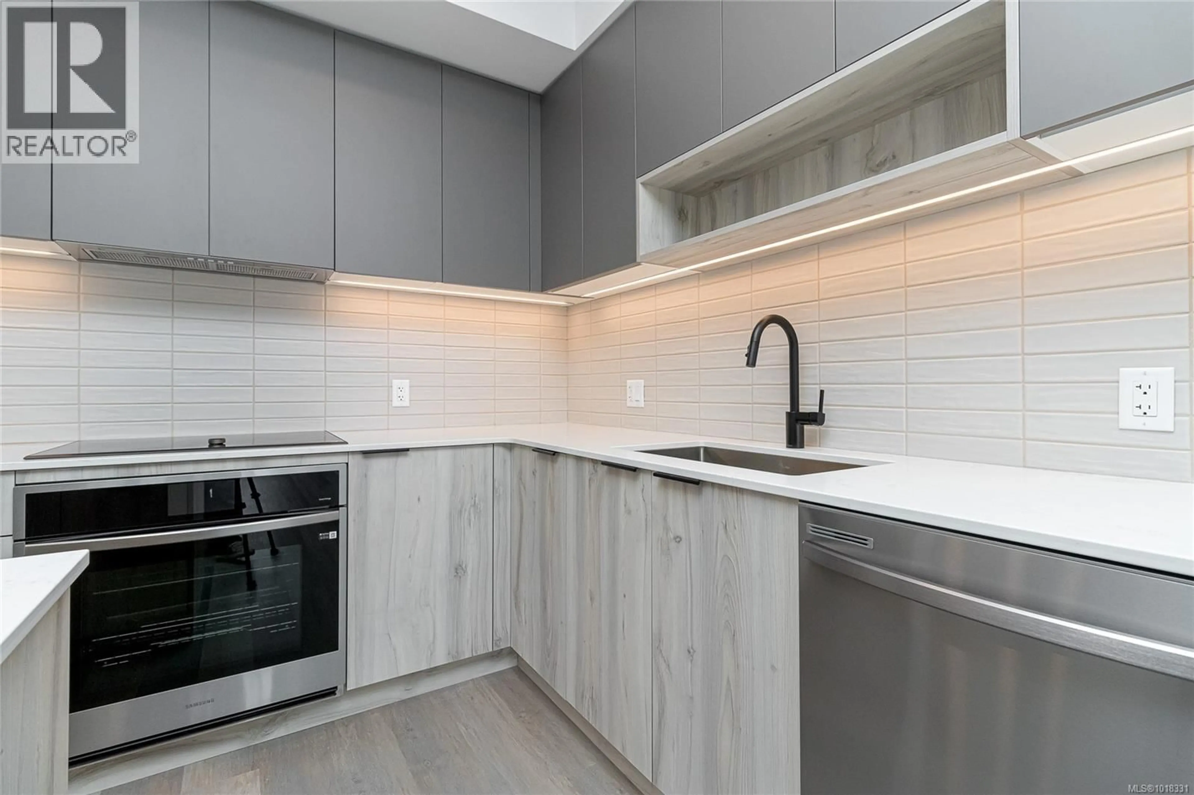 Standard kitchen, unknown for 312 - 3564B RYDER HESJEDAL WAY, Colwood British Columbia V9C0V4