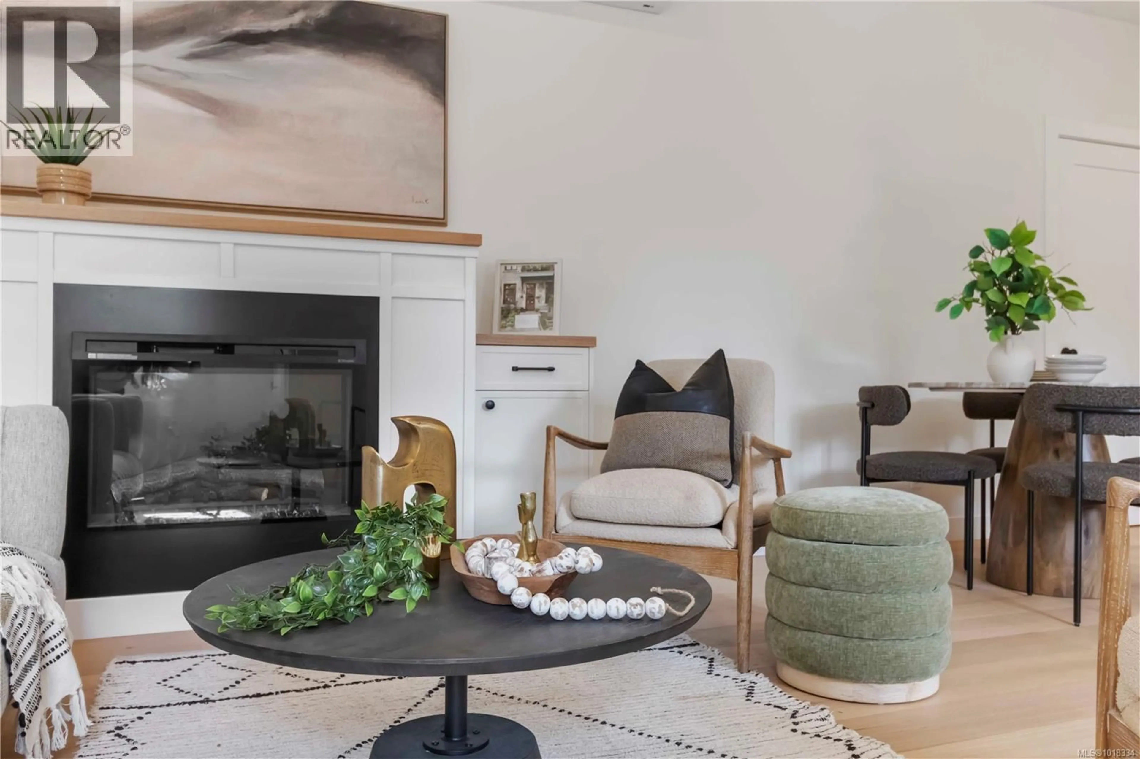 Living room with furniture, unknown for 1 - 633 BELTON AVENUE, Victoria British Columbia V9A2Z5