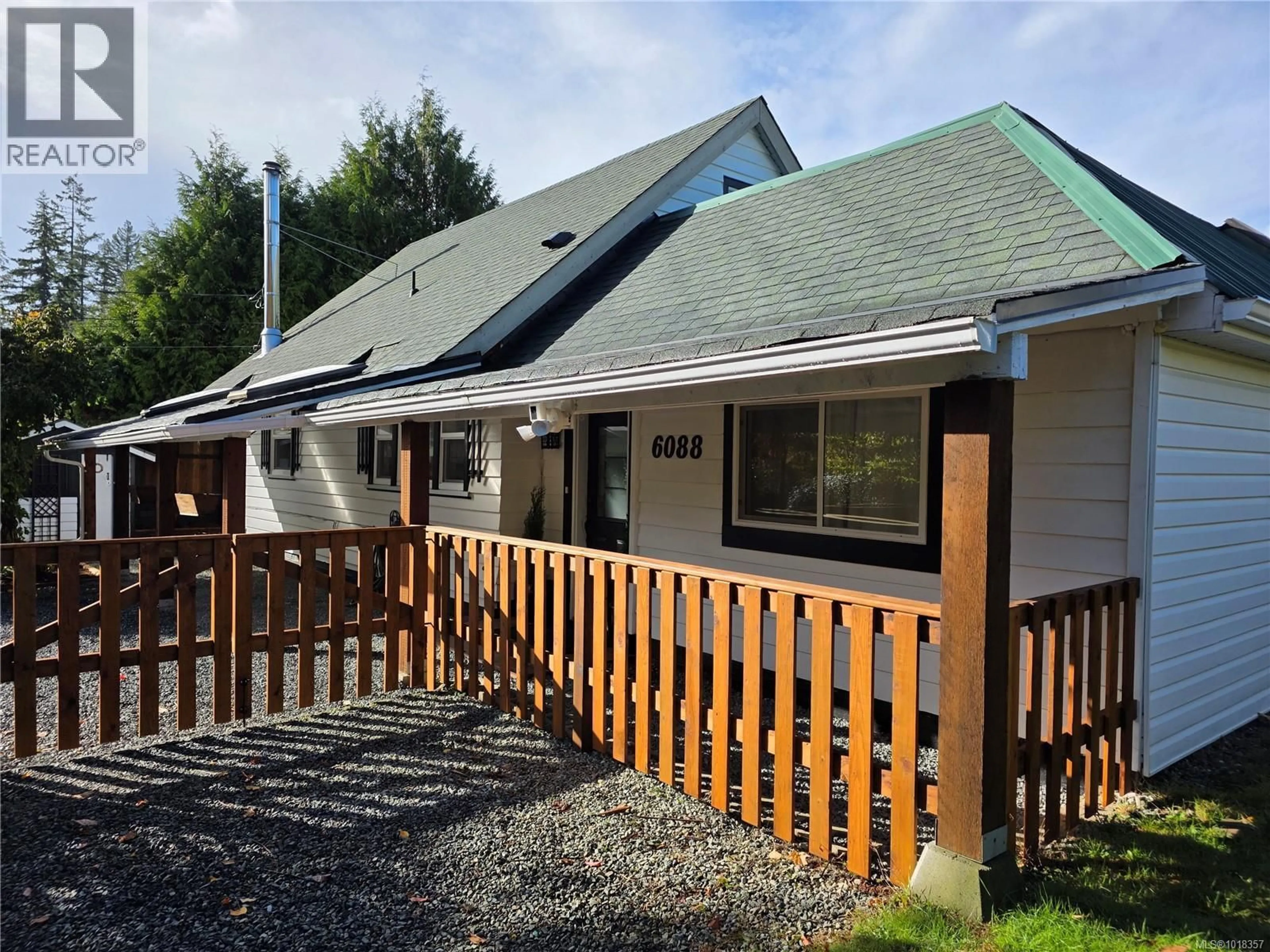 A pic from outside/outdoor area/front of a property/back of a property/a pic from drone, building for 6088 GRANDVIEW ROAD, Port Alberni British Columbia V9Y8W1