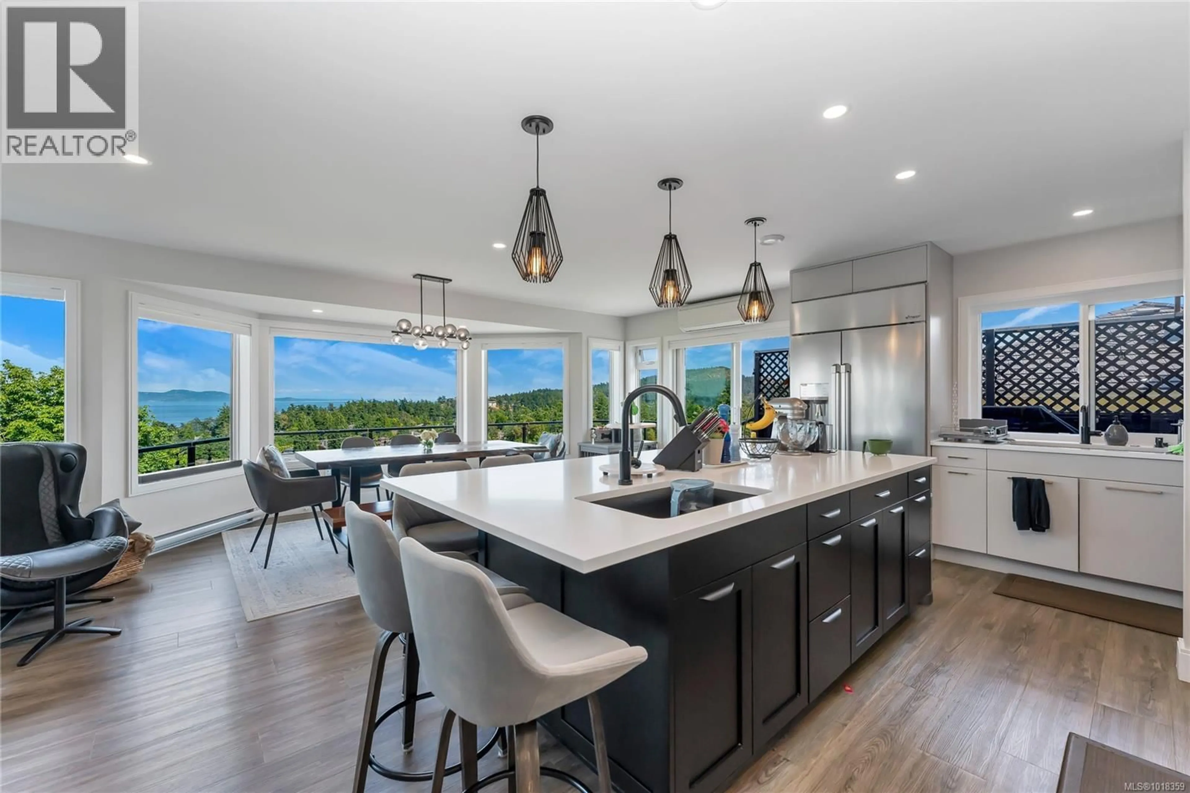 Open concept kitchen, unknown for 972 SEAPEARL PLACE, Saanich British Columbia V8Y2X2