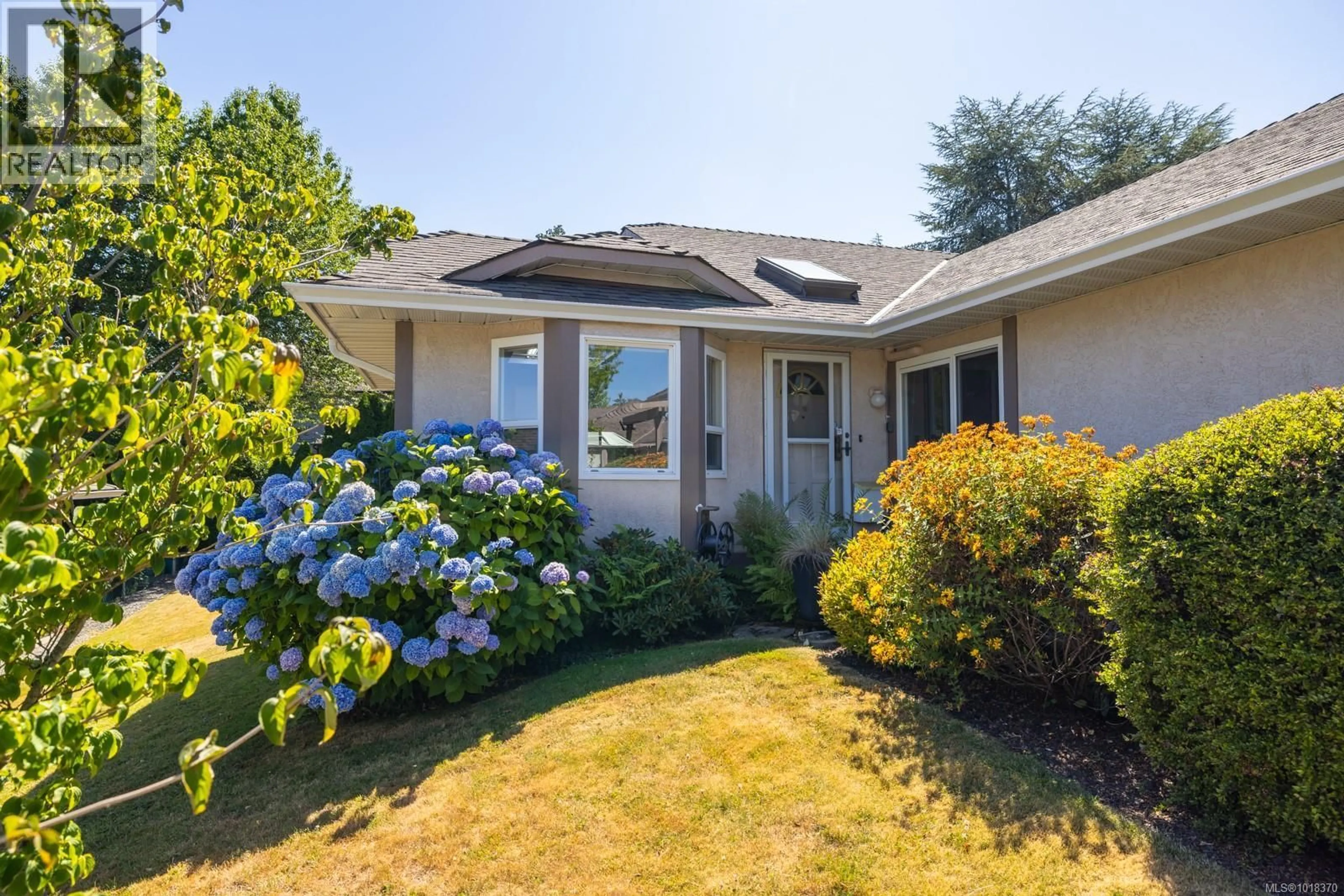 Unknown for 17 - 4120 INTERURBAN ROAD, Saanich British Columbia V8Z6W7