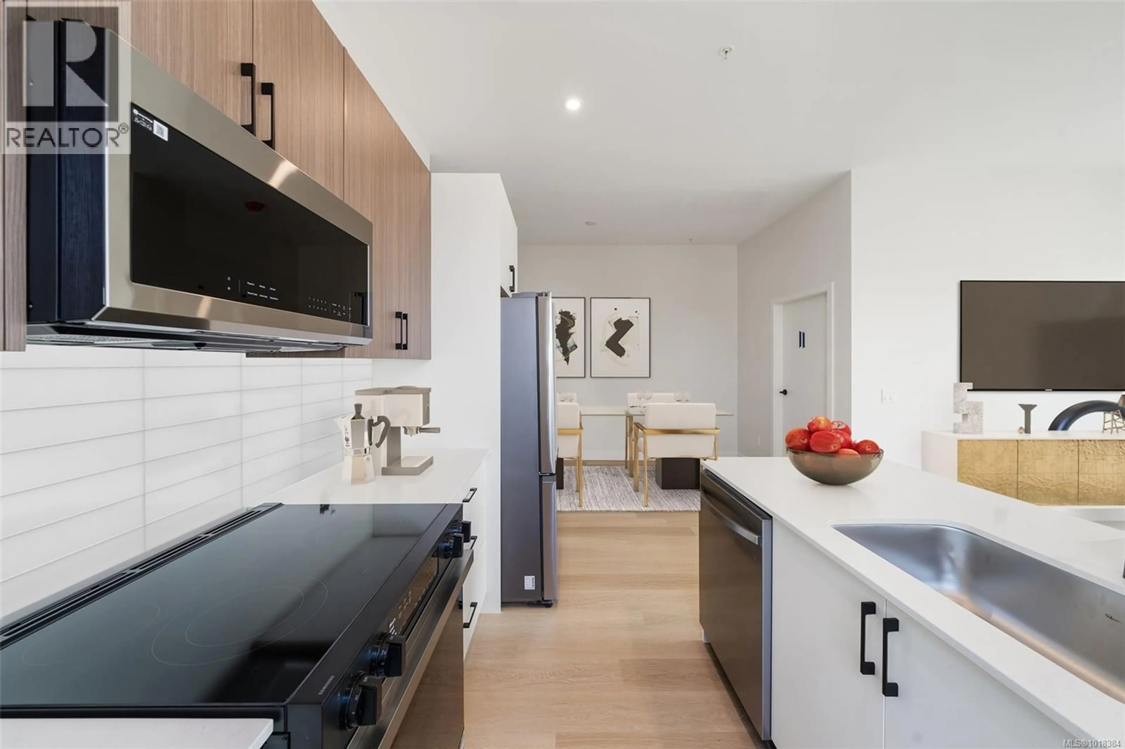 Open concept kitchen, ceramic/tile floor for 502 - 2770 WINSTER ROAD, Langford British Columbia V9B7C7