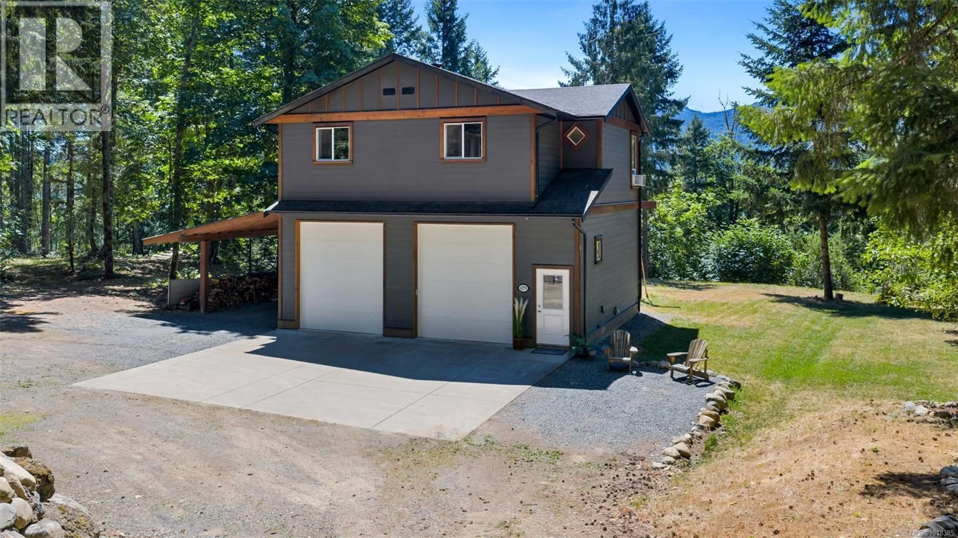 A pic from outside/outdoor area/front of a property/back of a property/a pic from drone, unknown for 4379 IRVINE DRIVE, Duncan British Columbia V9L6G5