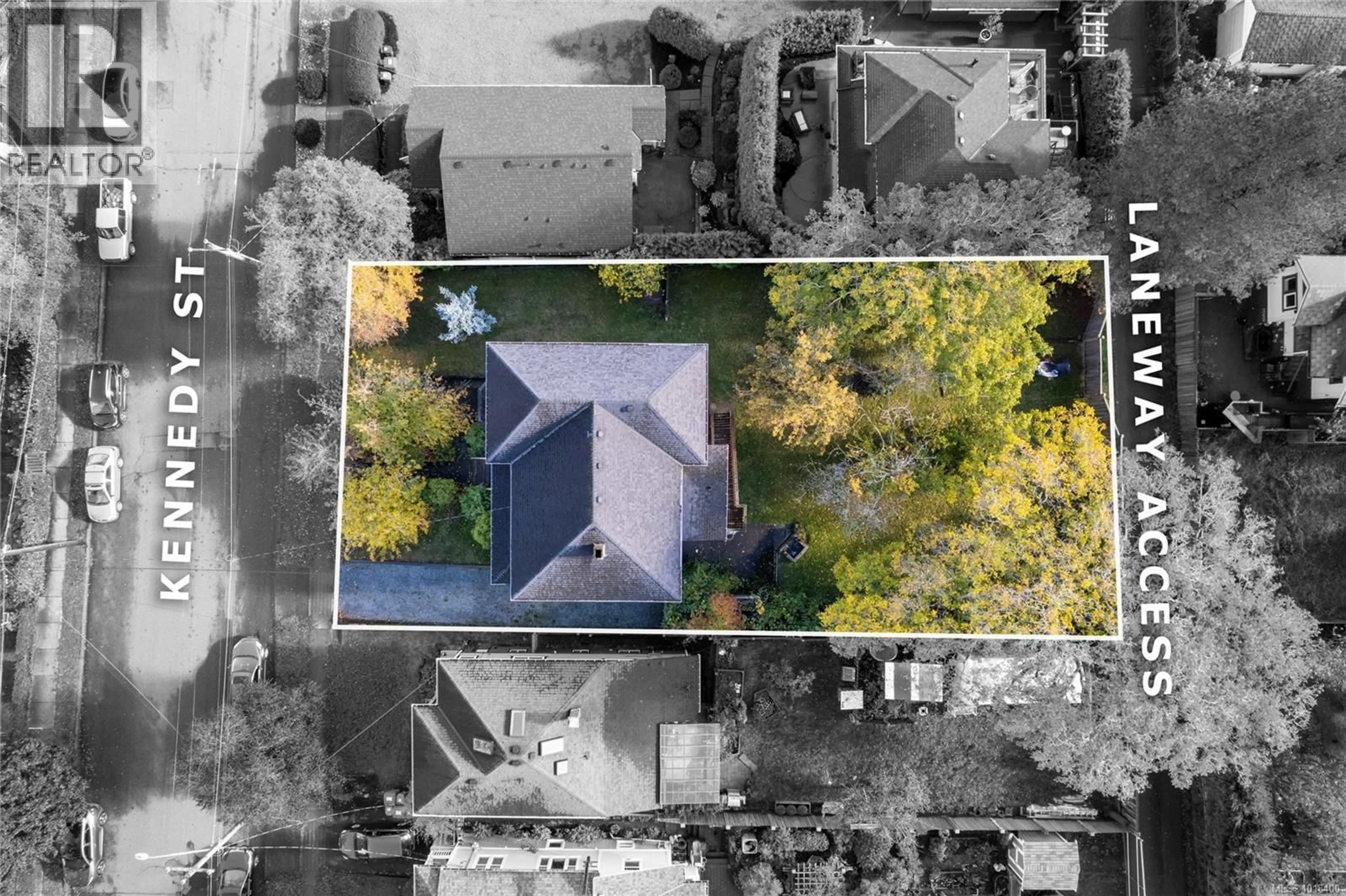 A pic from outside/outdoor area/front of a property/back of a property/a pic from drone, street for 639 KENNEDY STREET, Nanaimo British Columbia V9R2J9