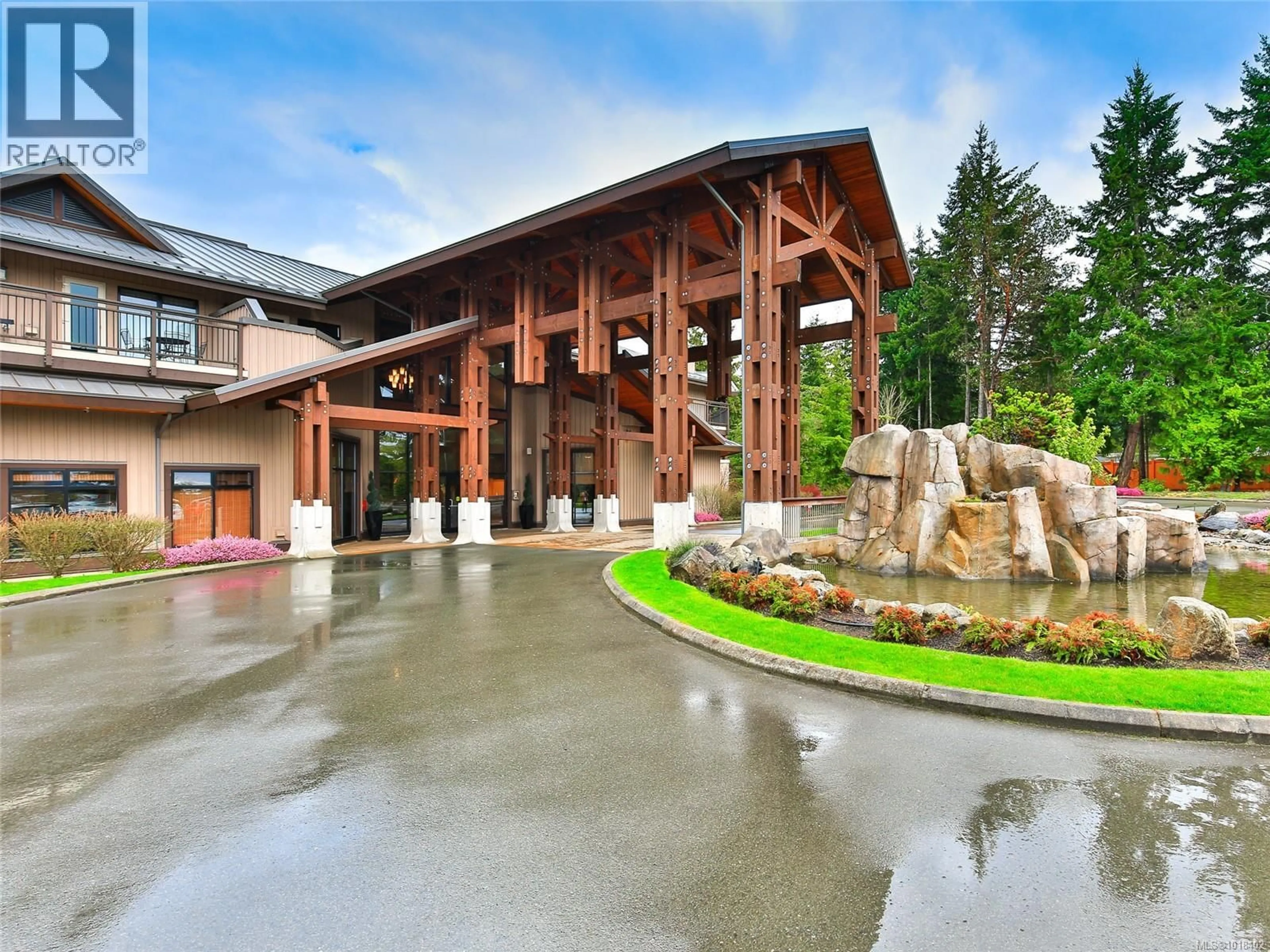 Indoor foyer for 37 - 1175 RESORT DRIVE, Parksville British Columbia V9P2E3
