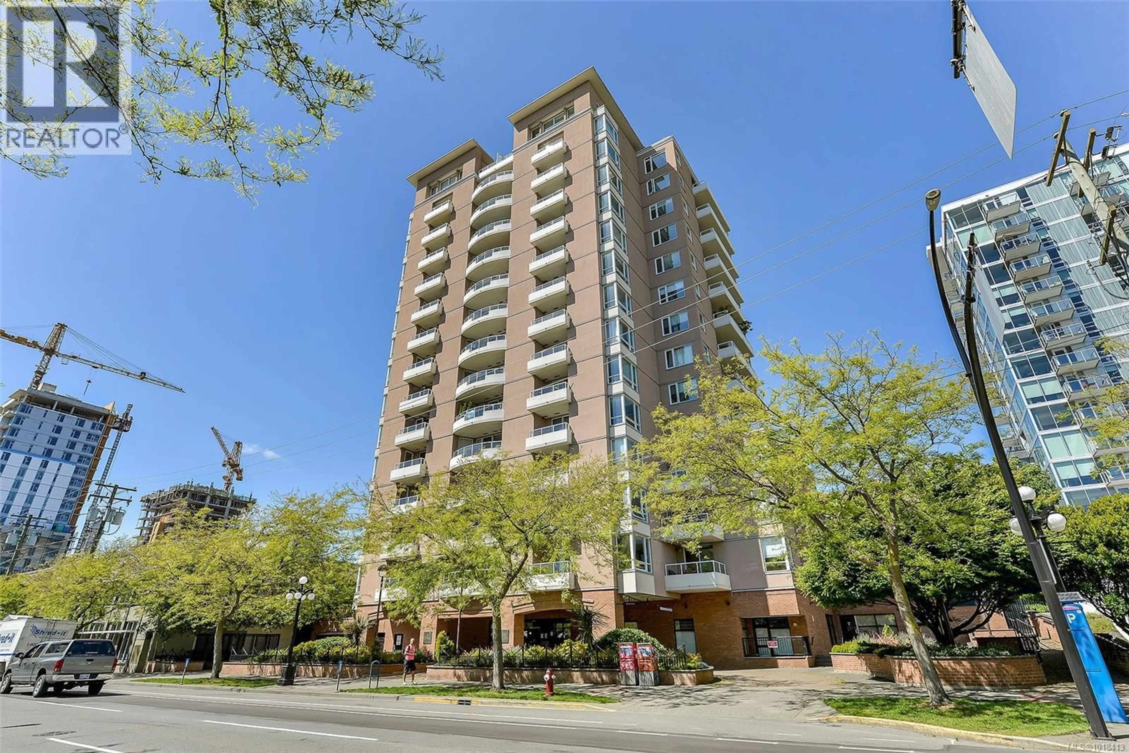 Indoor foyer for 1208 - 930 YATES STREET, Victoria British Columbia V8V4Z3