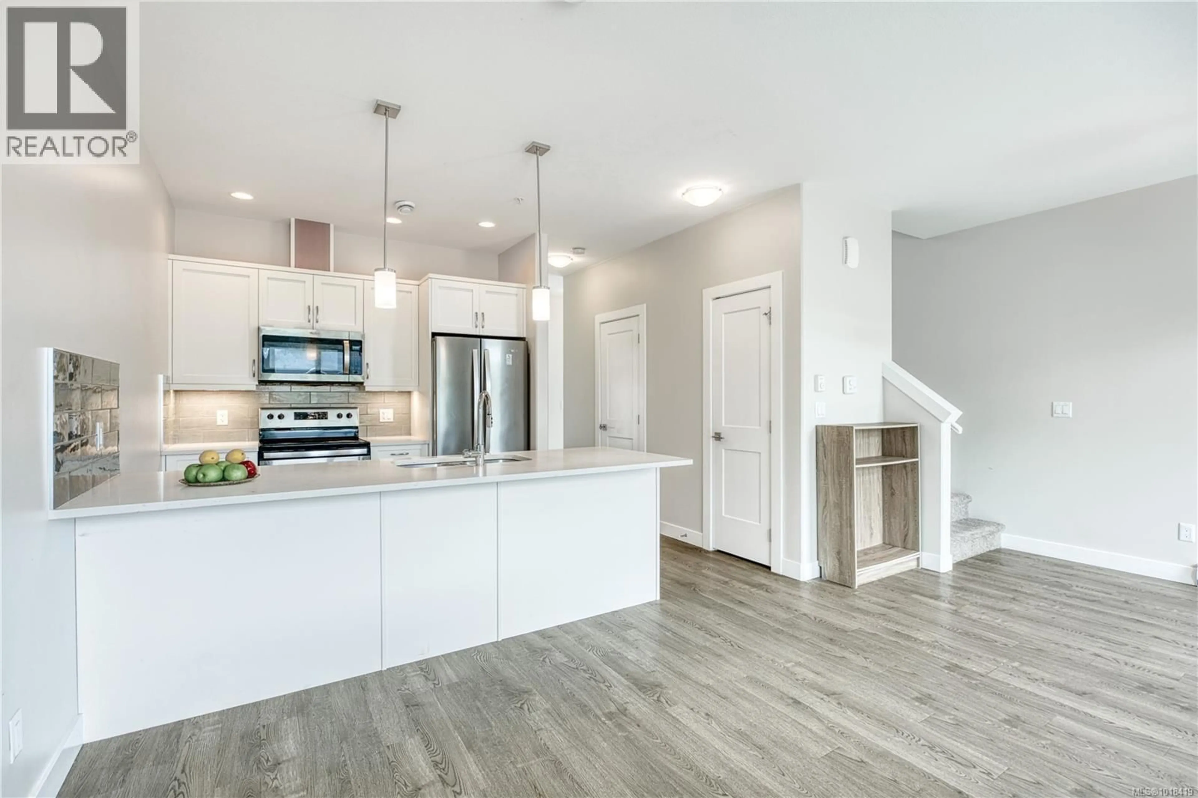 Open concept kitchen, unknown for 109 - 1800 SUMMERHILL PLACE, Nanaimo British Columbia V9S0C7