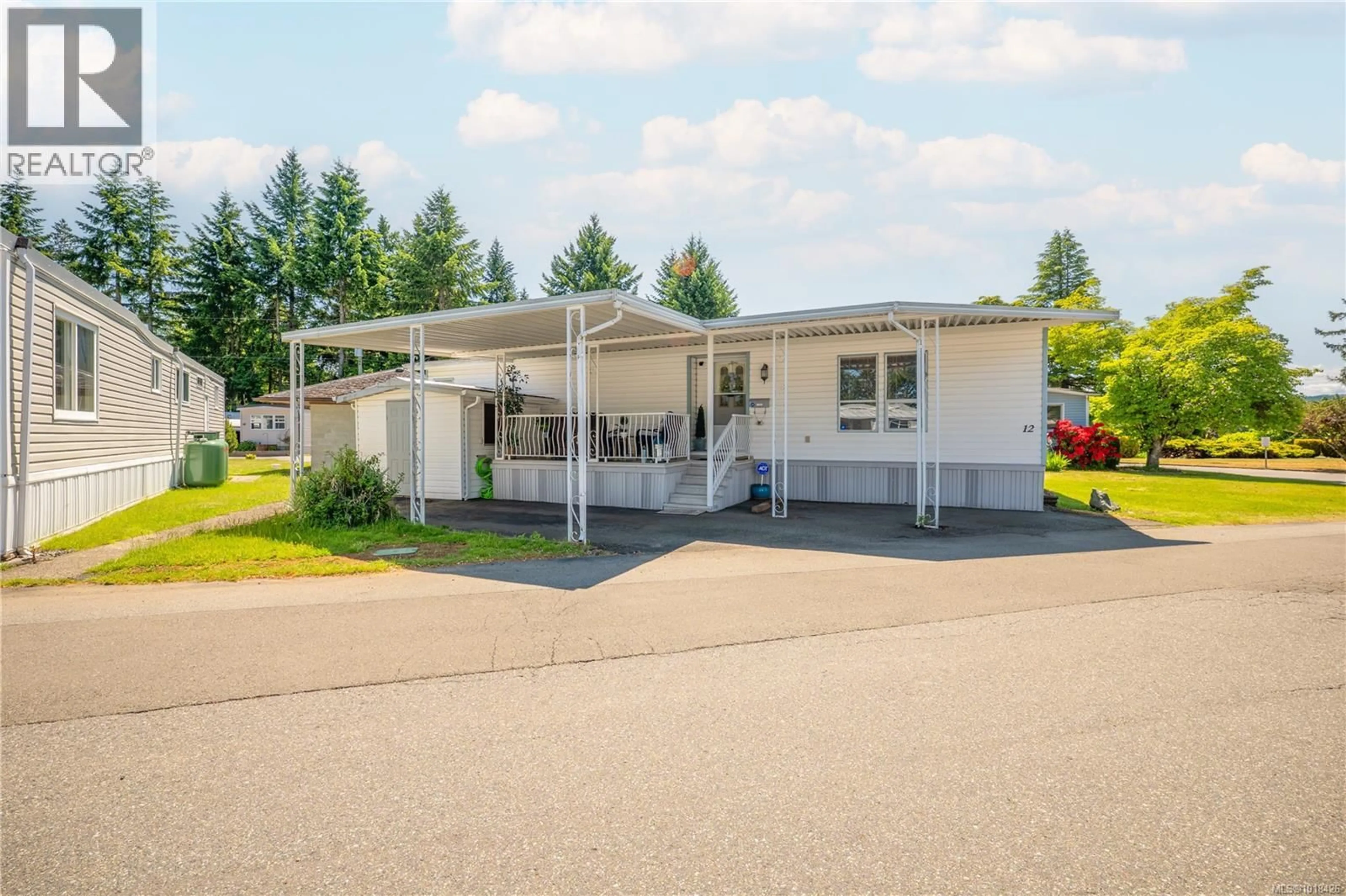 Home with vinyl exterior material, street for 12 - 6245 METRAL DRIVE, Nanaimo British Columbia V9T6P8