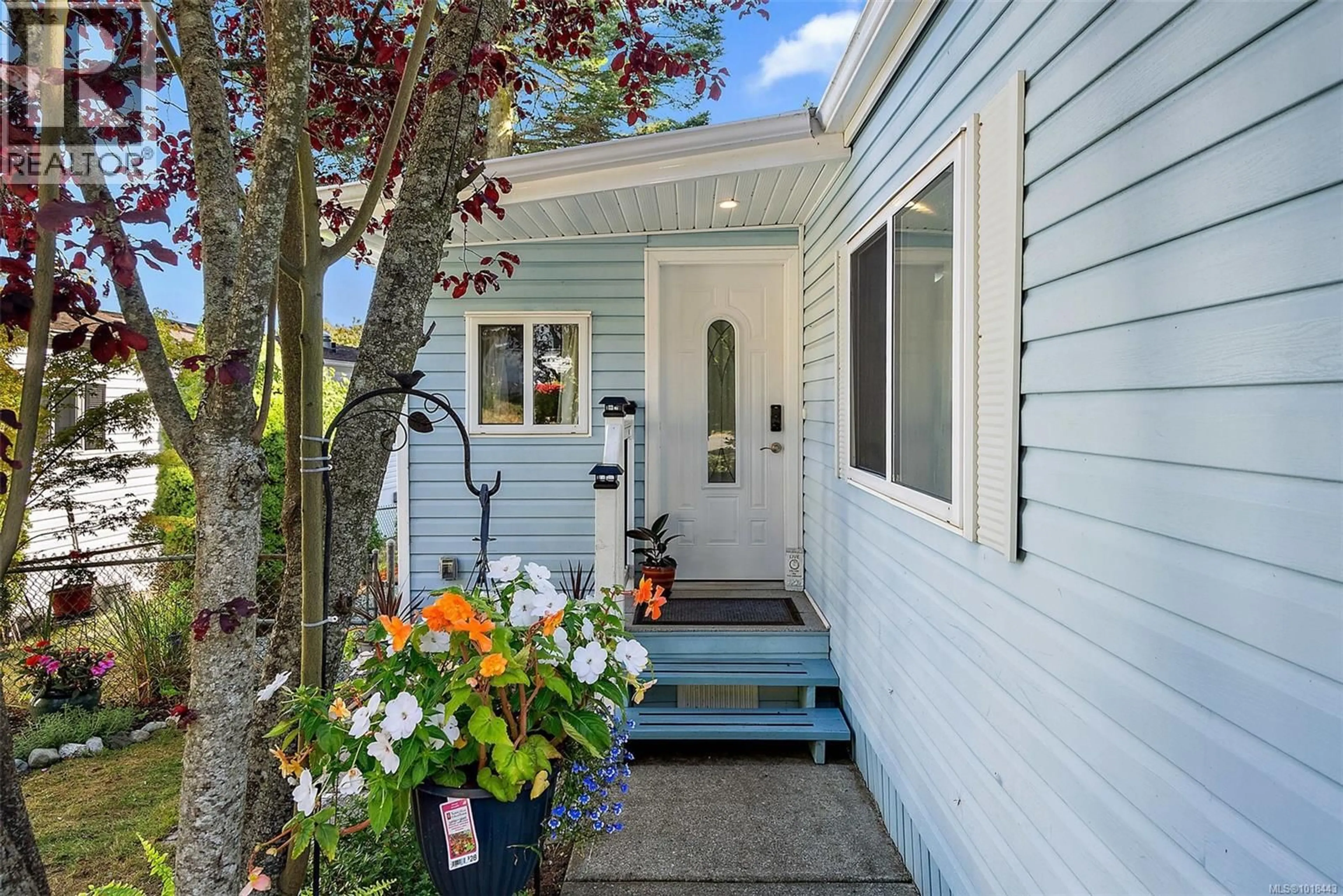 Unknown for 204 - 2779 STAUTW ROAD, Central Saanich British Columbia V8M2C8