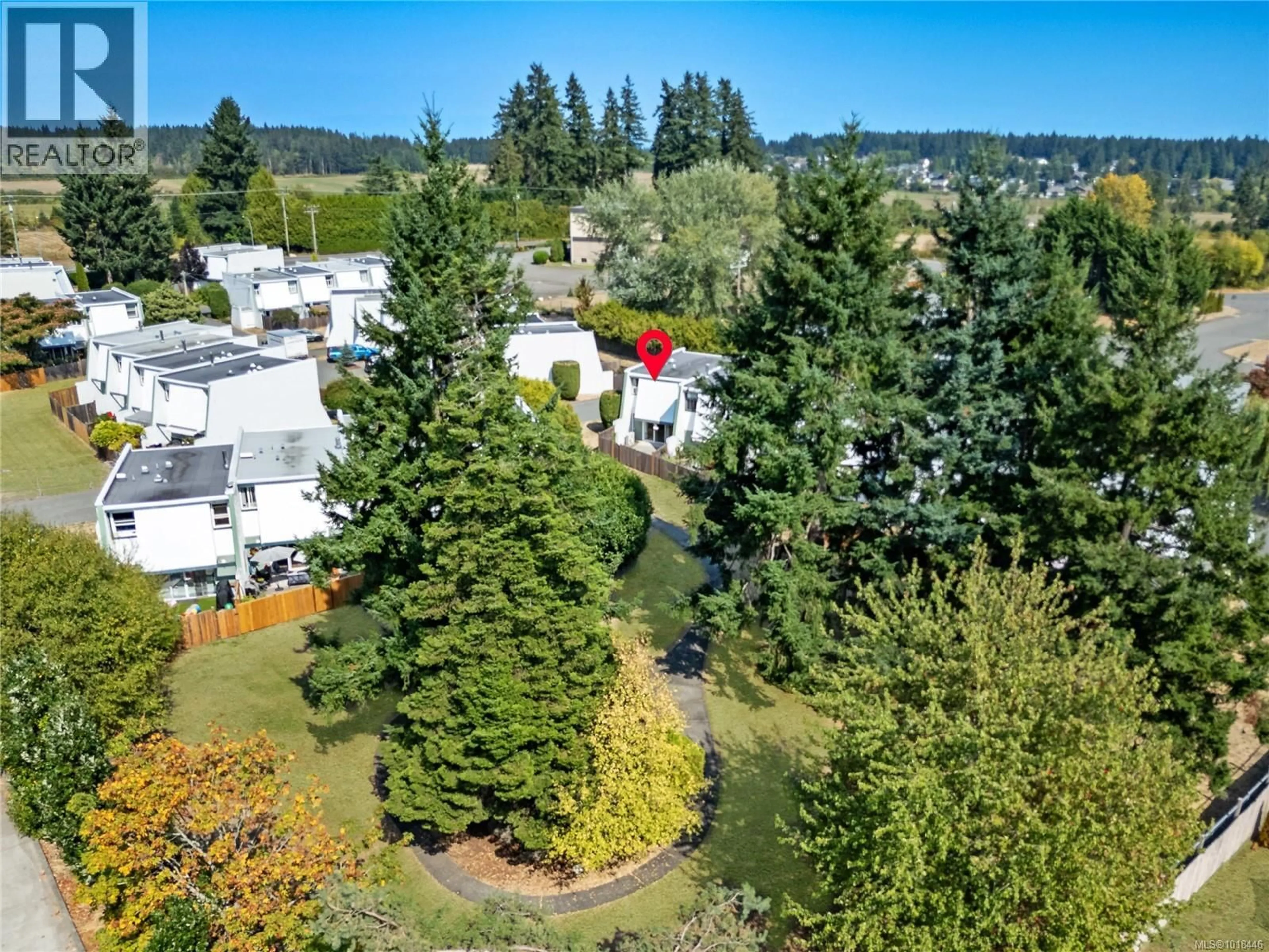 A pic from outside/outdoor area/front of a property/back of a property/a pic from drone, unknown for 37 - 1957 GUTHRIE ROAD, Comox British Columbia V9M2J2