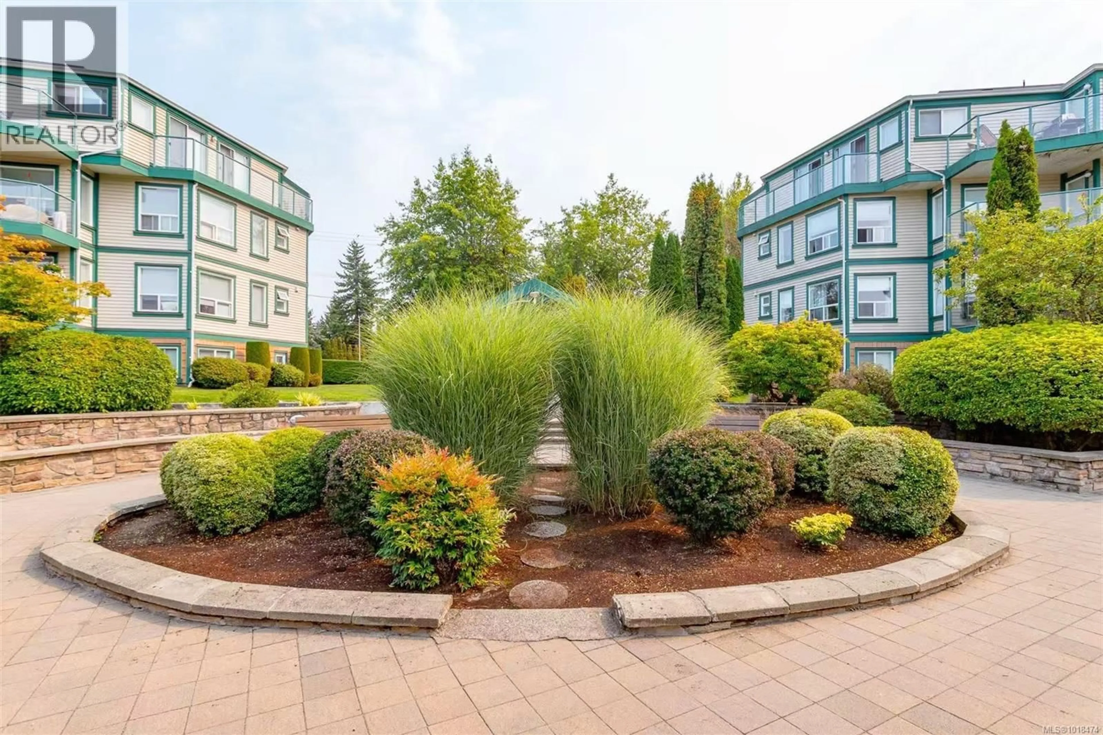 Patio, unknown for 309 - 898 VERNON AVENUE, Saanich British Columbia V8X2W6