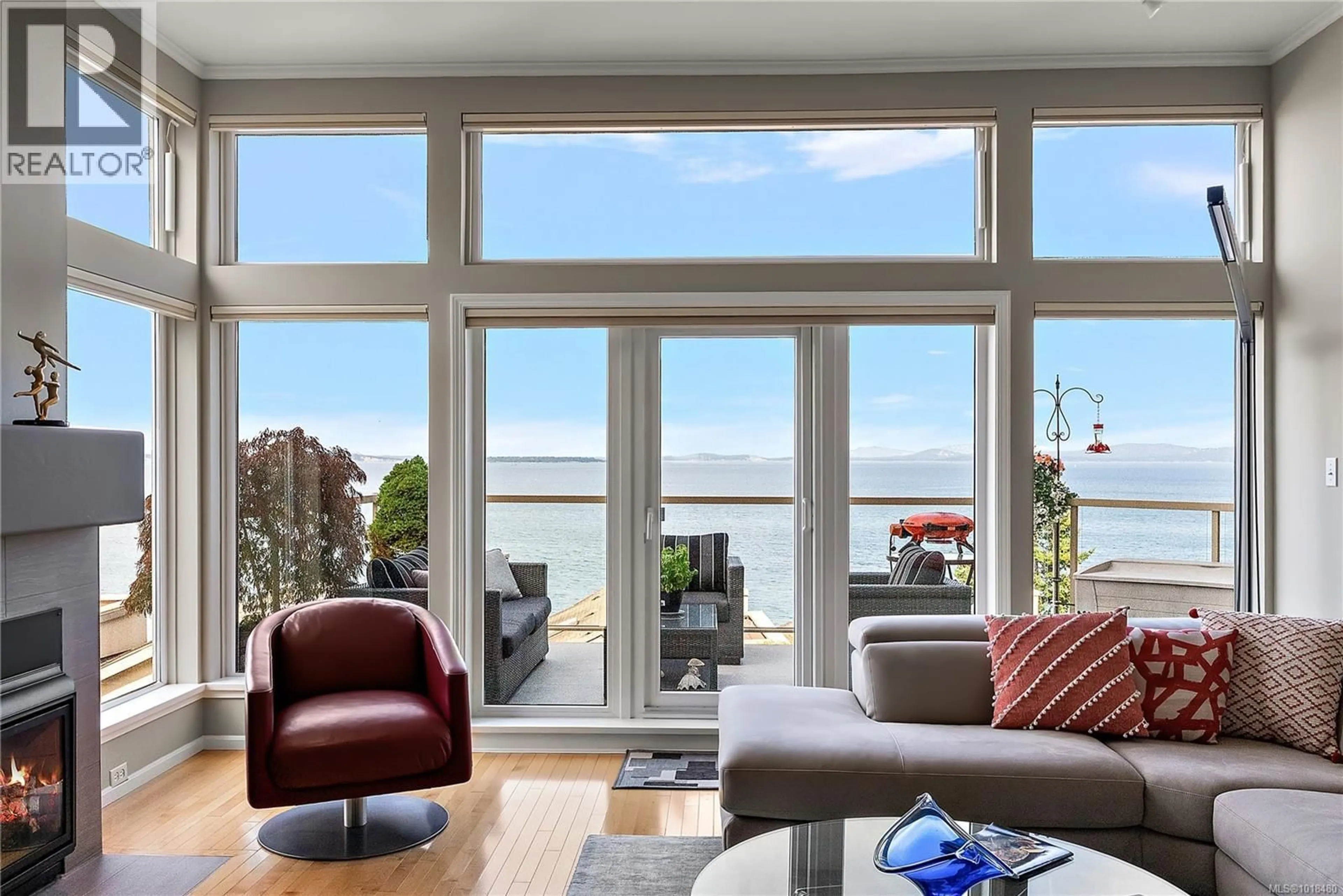 Living room with furniture, unknown for 7 - 4771 CORDOVA BAY ROAD, Saanich British Columbia V8Y2J7