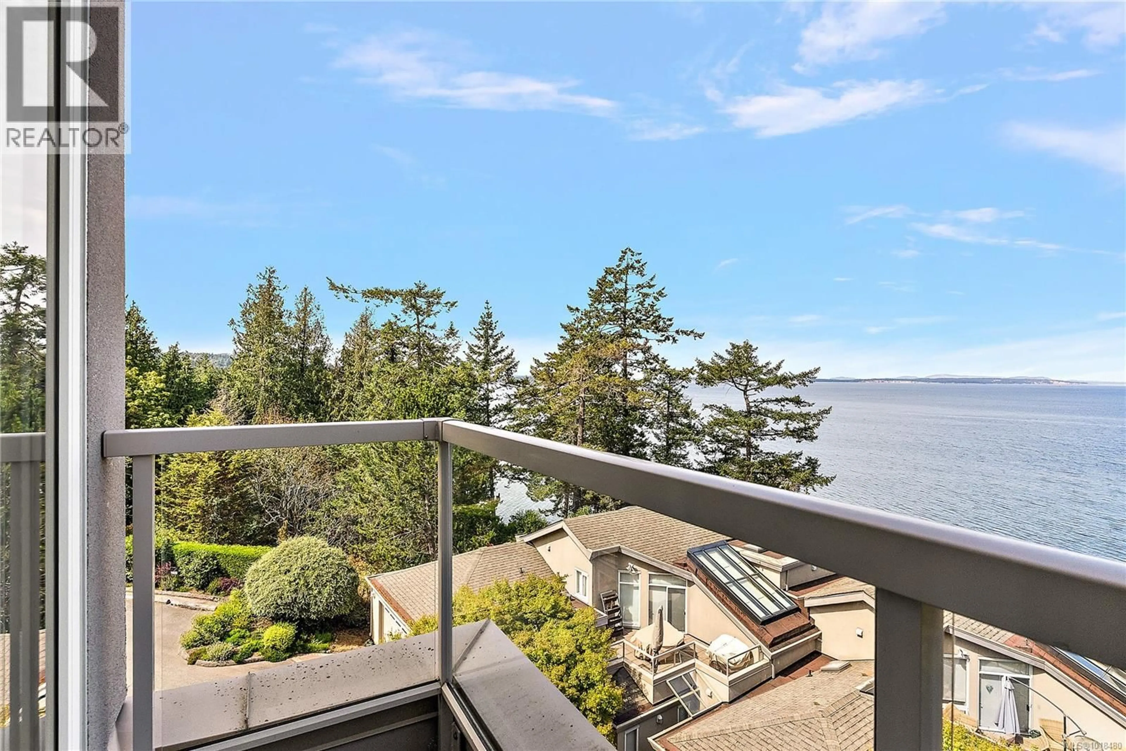 Patio, water/lake/river/ocean view for 7 - 4771 CORDOVA BAY ROAD, Saanich British Columbia V8Y2J7