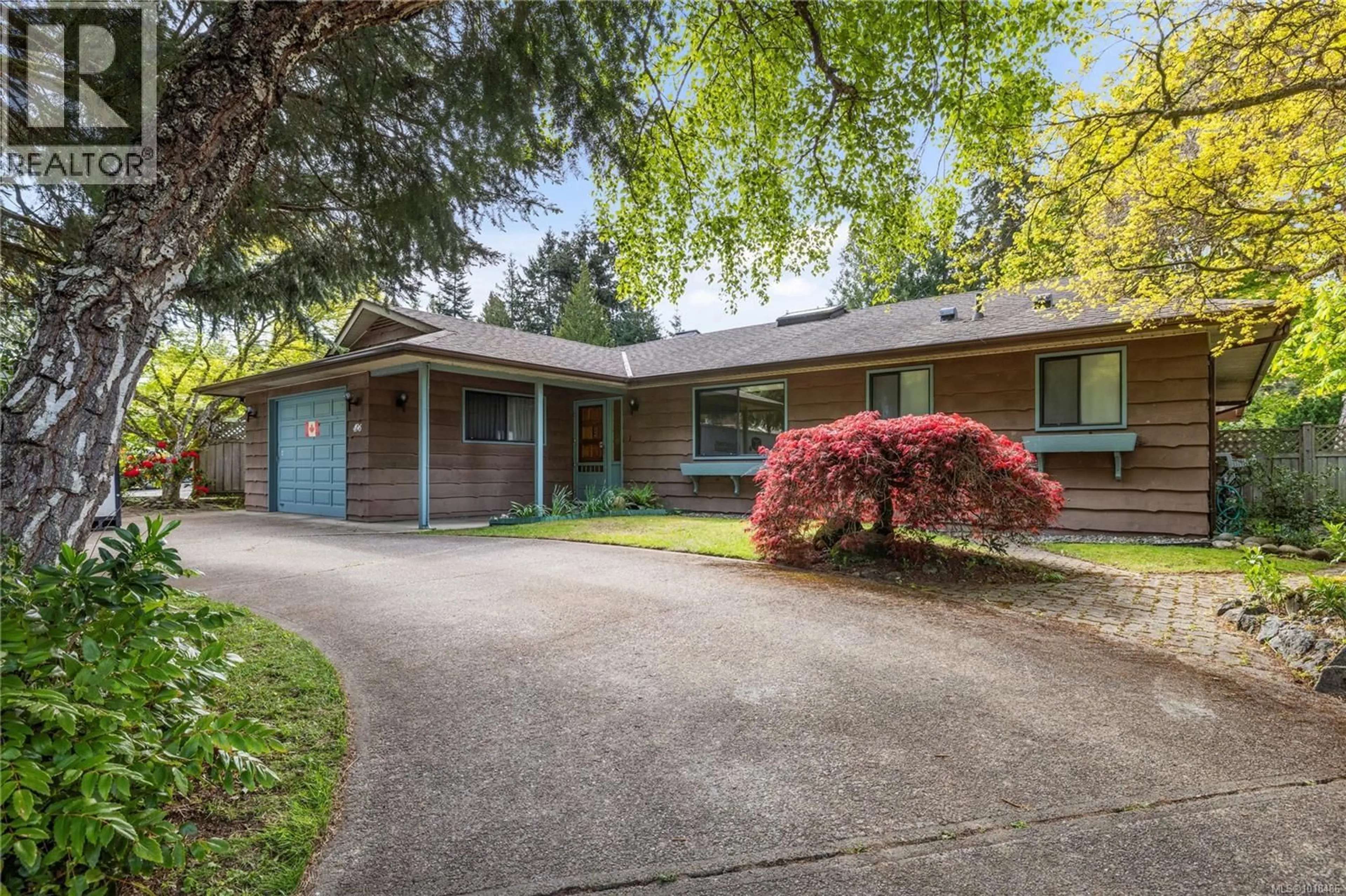 Home with brick exterior material, street for 496 CRESCENT ROAD WEST, Qualicum Beach British Columbia V9K1J4